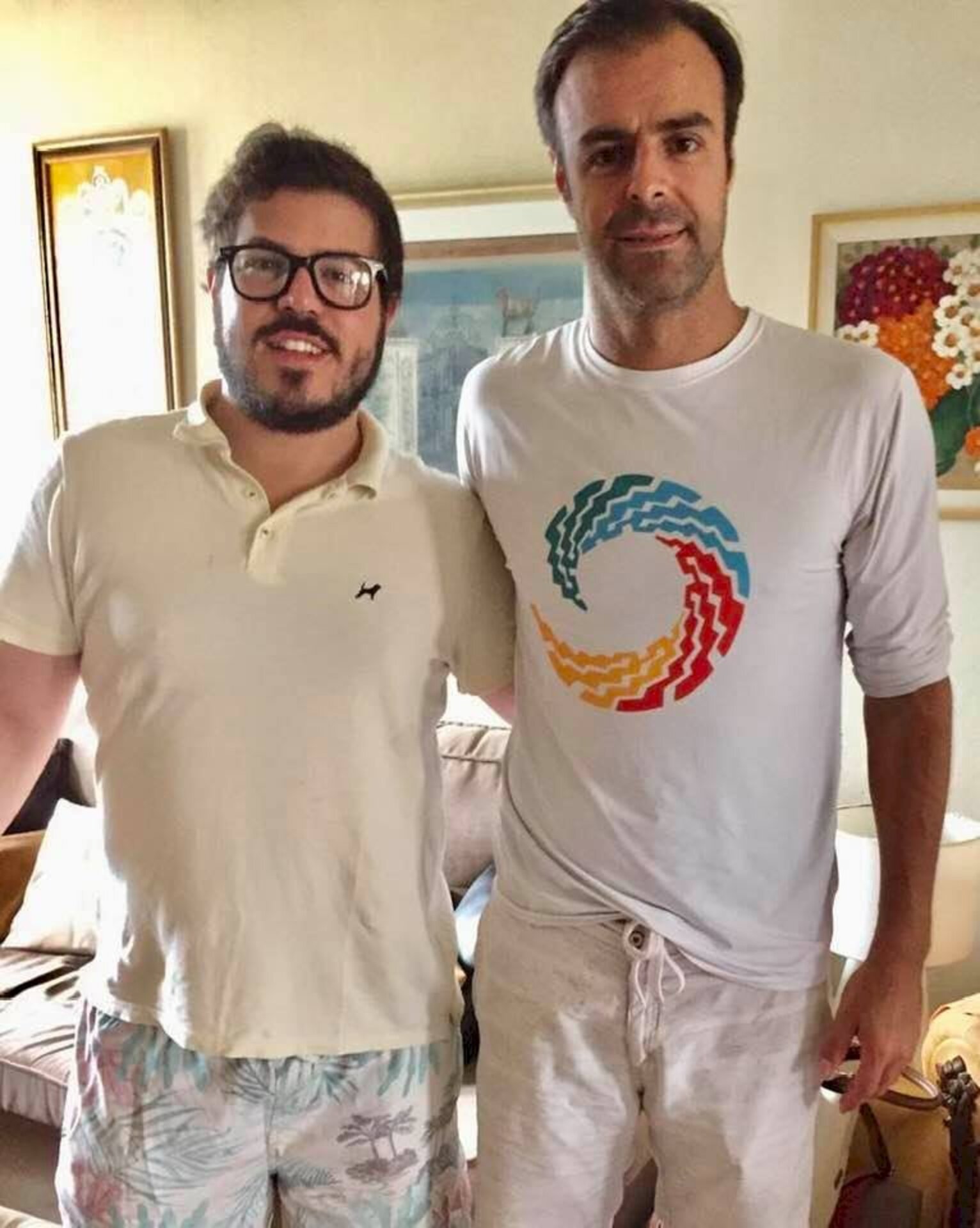 Os brothers Afonso Tavares de Leon e Jayme Tavares Neto em recente visita de Jayme à cidade