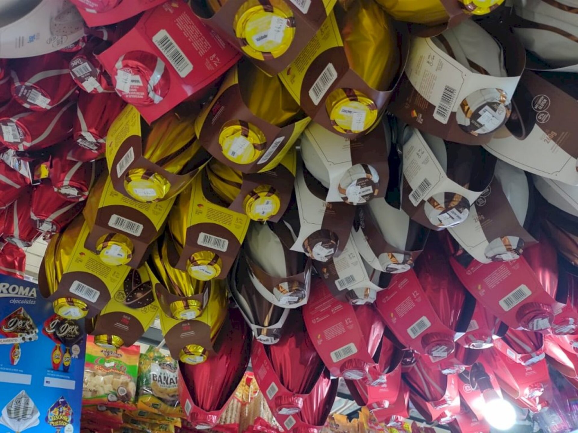 Ovos sumiram rapidamente das parreiras montadas