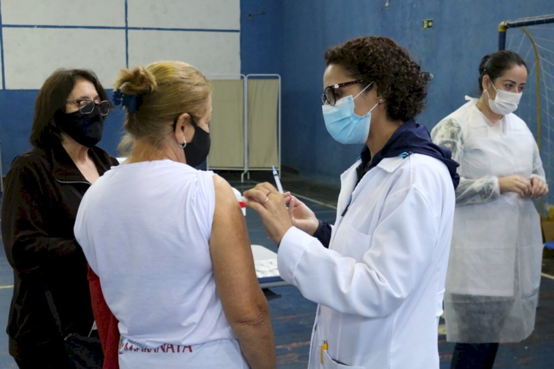 Vacinação teve que ser encerrada antes do previsto no sábado