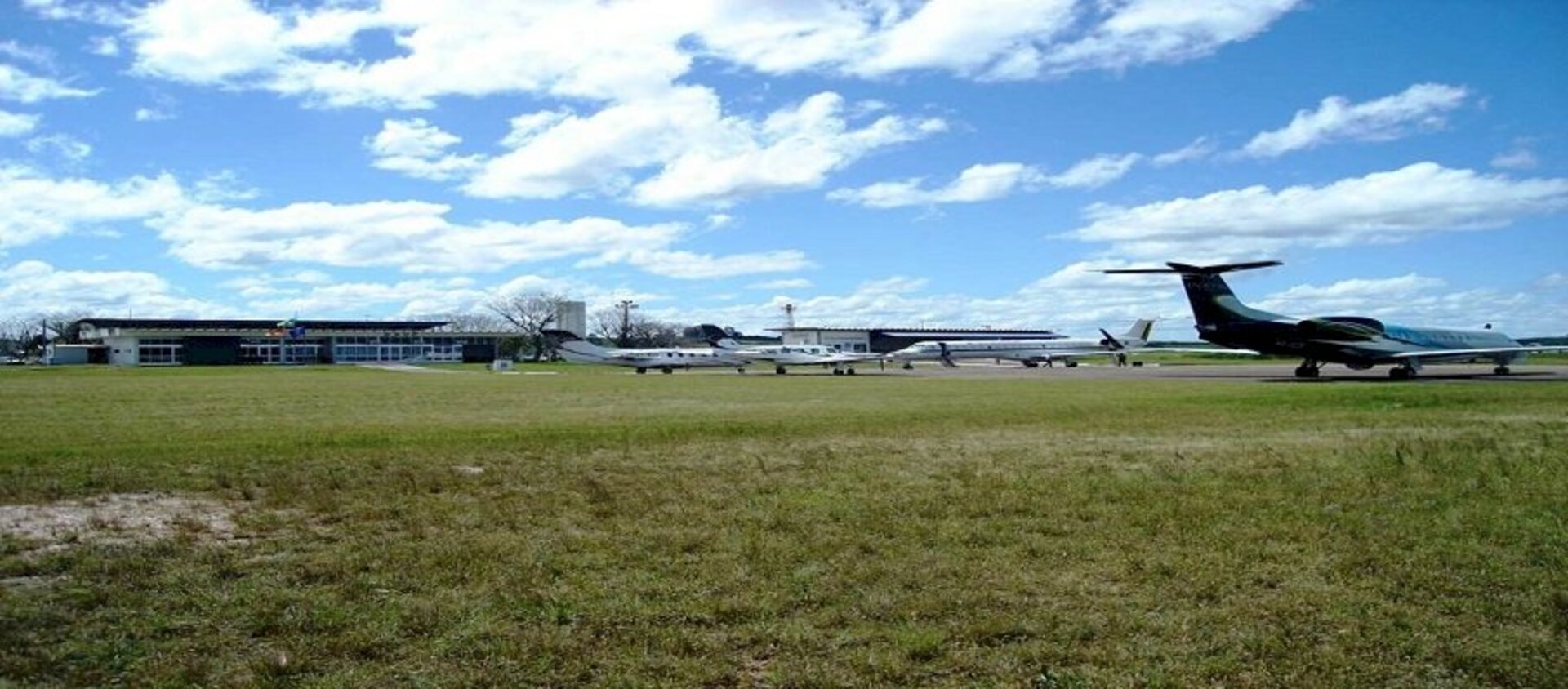 Aeroporto Comandante Kraemer está credenciado para reinício das operações