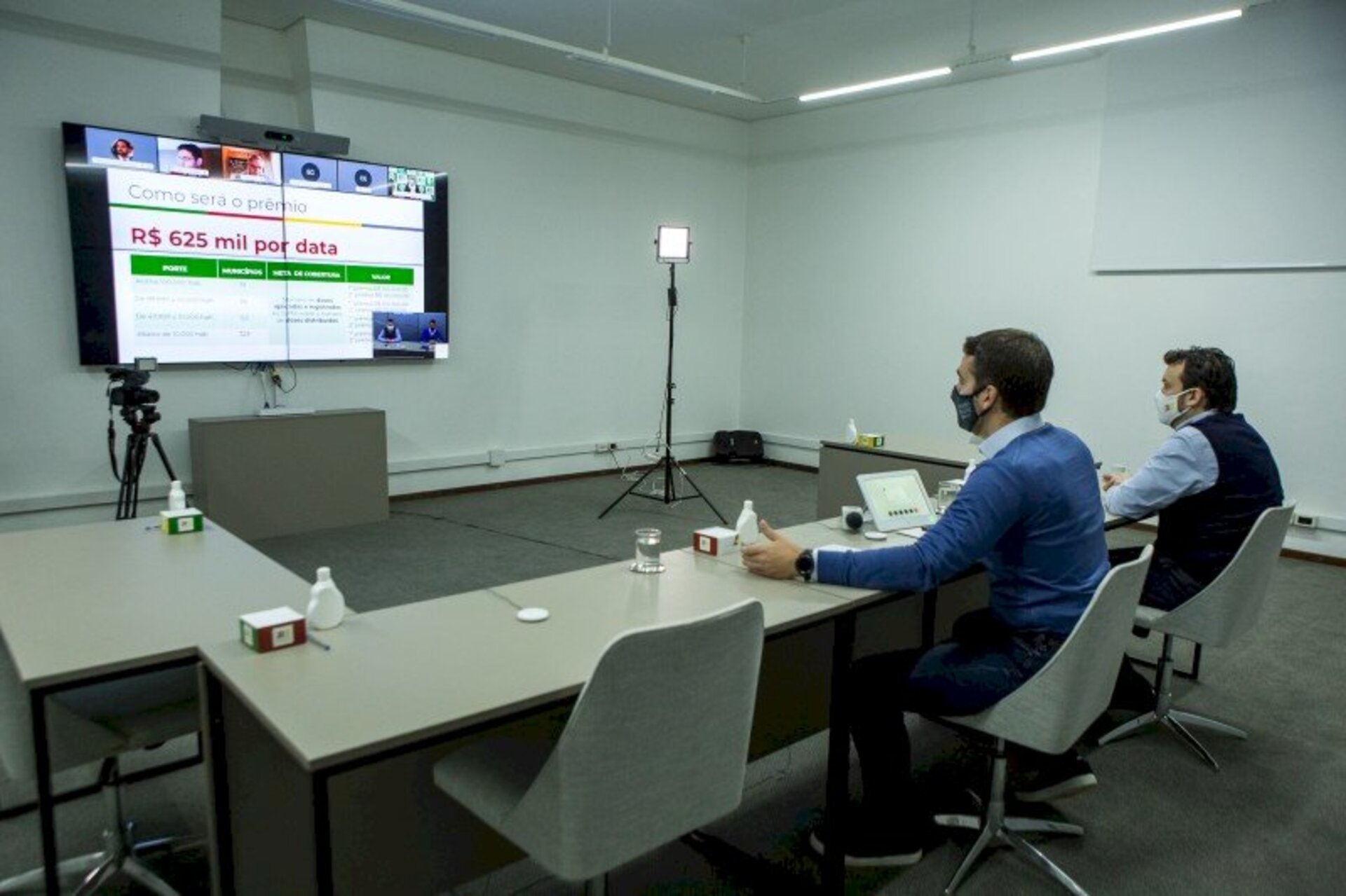 Anúncio foi feito pelas redes sociais