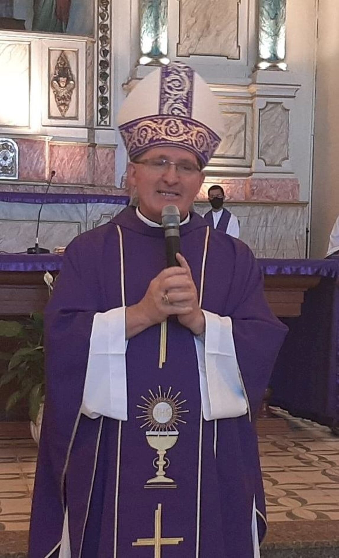 Bispo diz que o trabalho na igreja é intenso nas casas de detenção