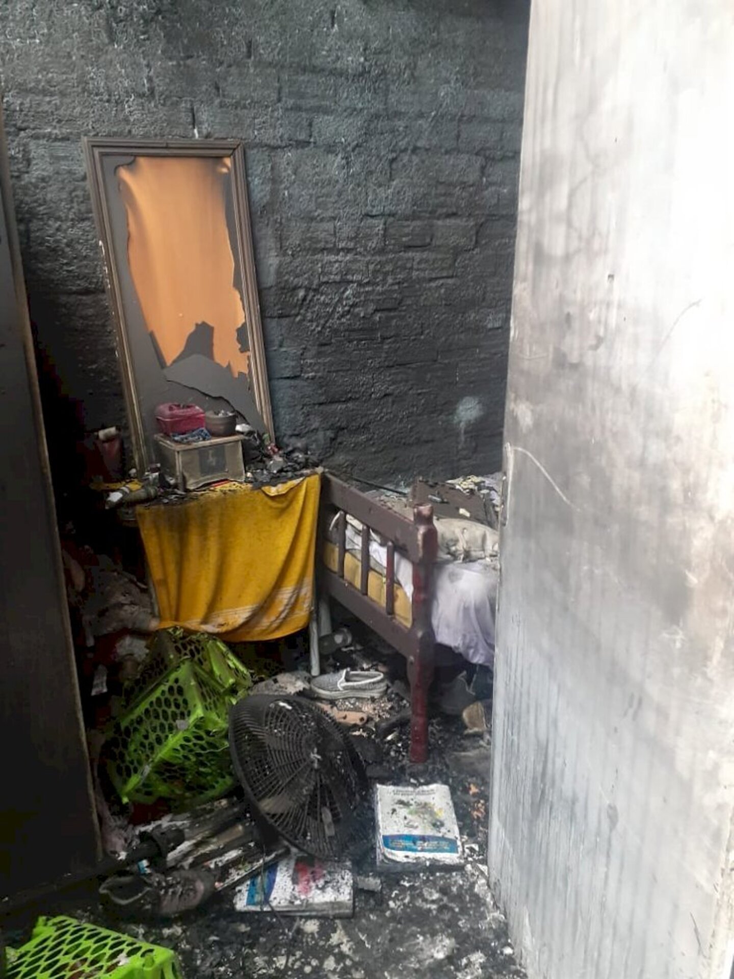 Geladeira explodiu com o incêndio