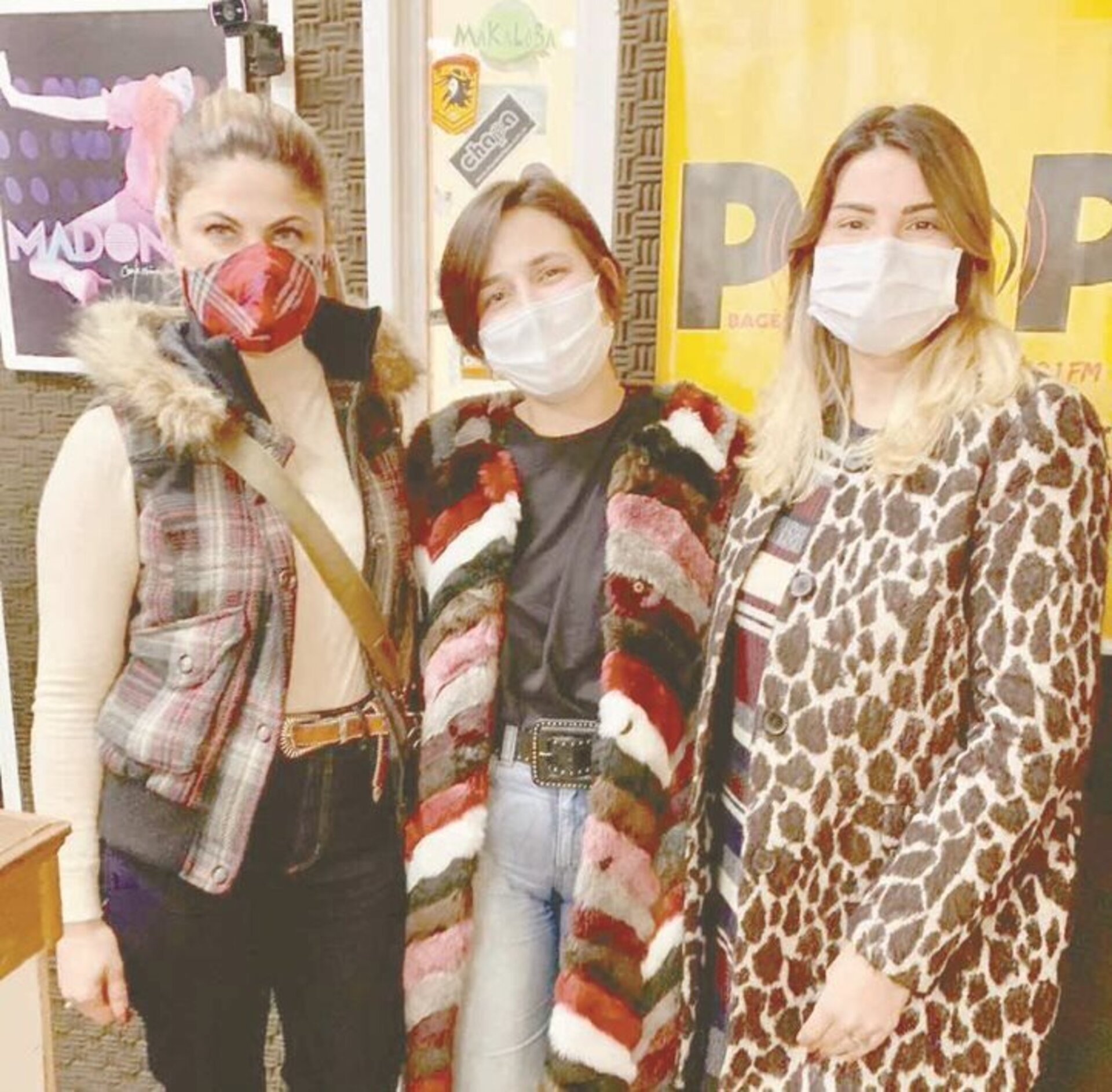 Beleza e estilo na bancada de Paralelo MP: a jornalista e vitivinicultora Victória Mércio; estilistas Maura Souza e Carolina Bortolini