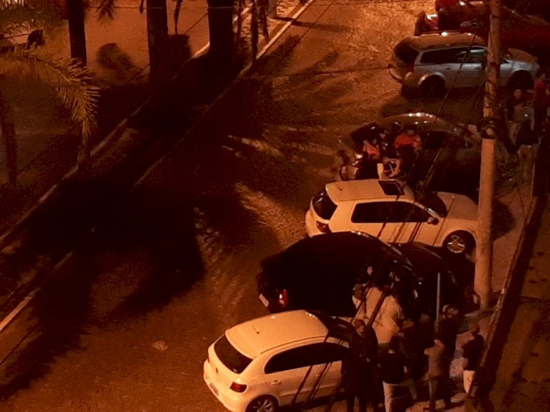 Aglomerações são vistas em vários pontos da cidade