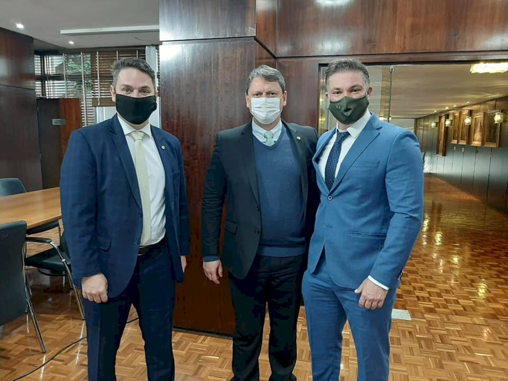 Divaldo Com Zucco e o homenageado na Assembleia Legislativa