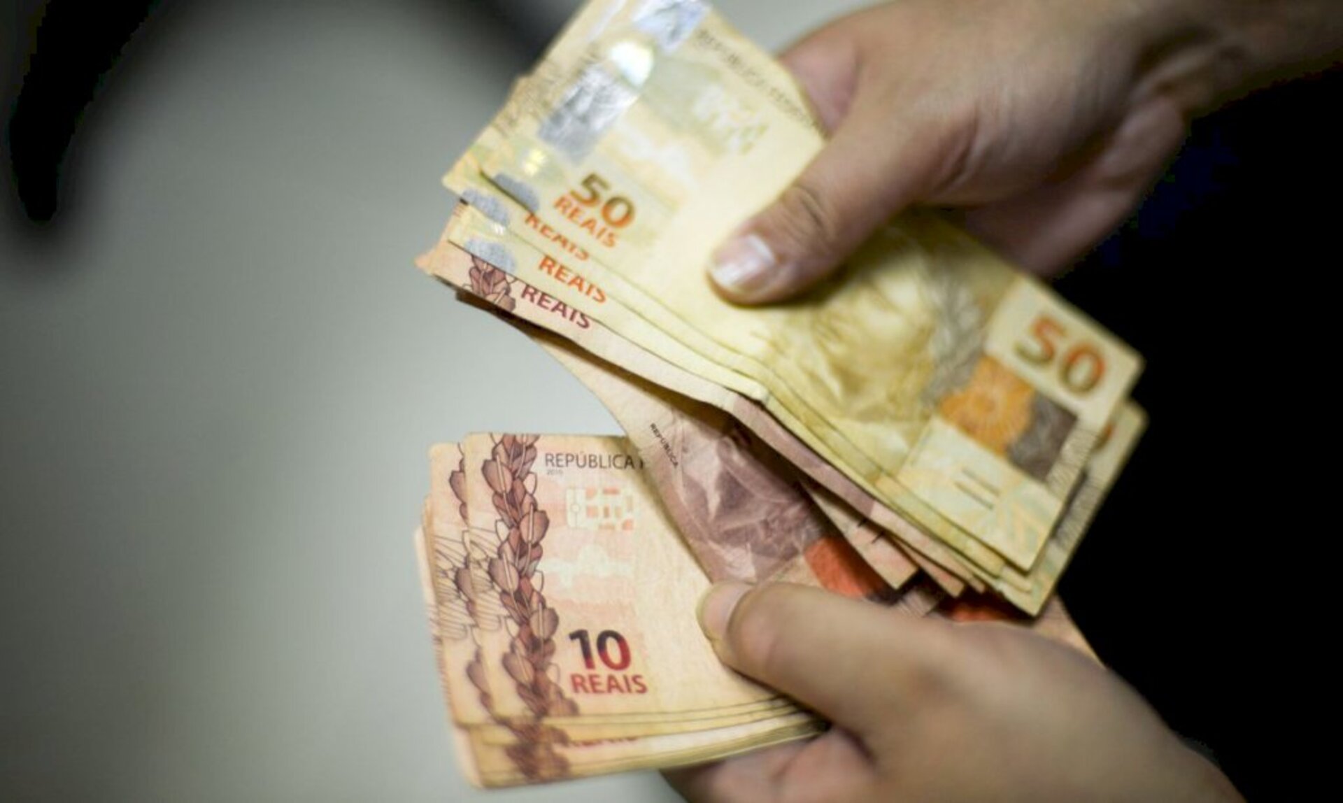 Recursos são divididos entre os partidos para financiar campanhas