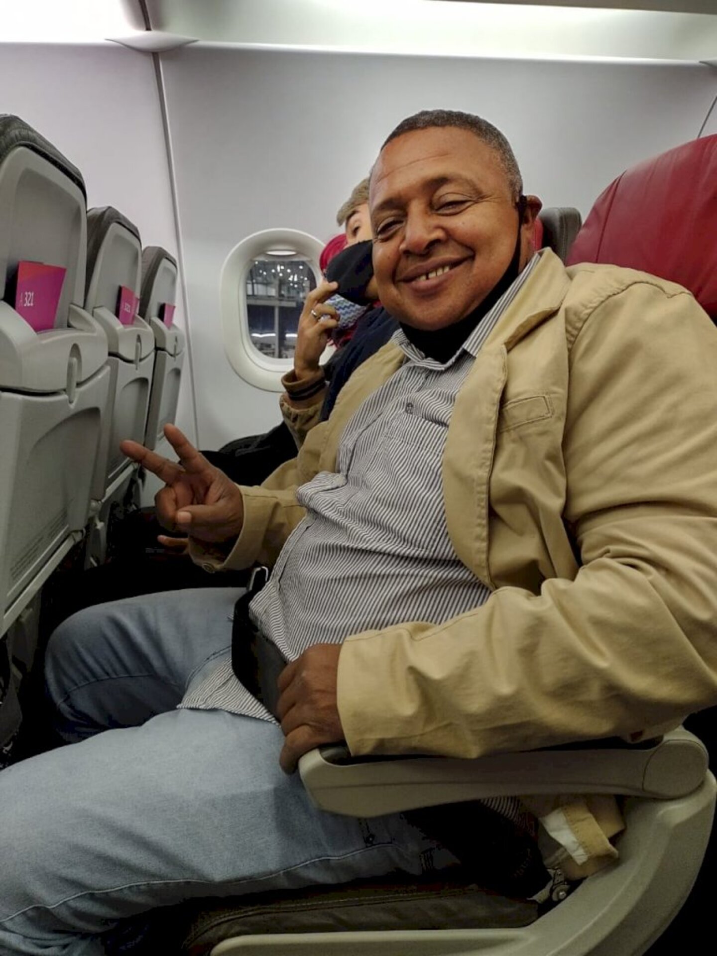 Emedebista registrou momento dentro do avião