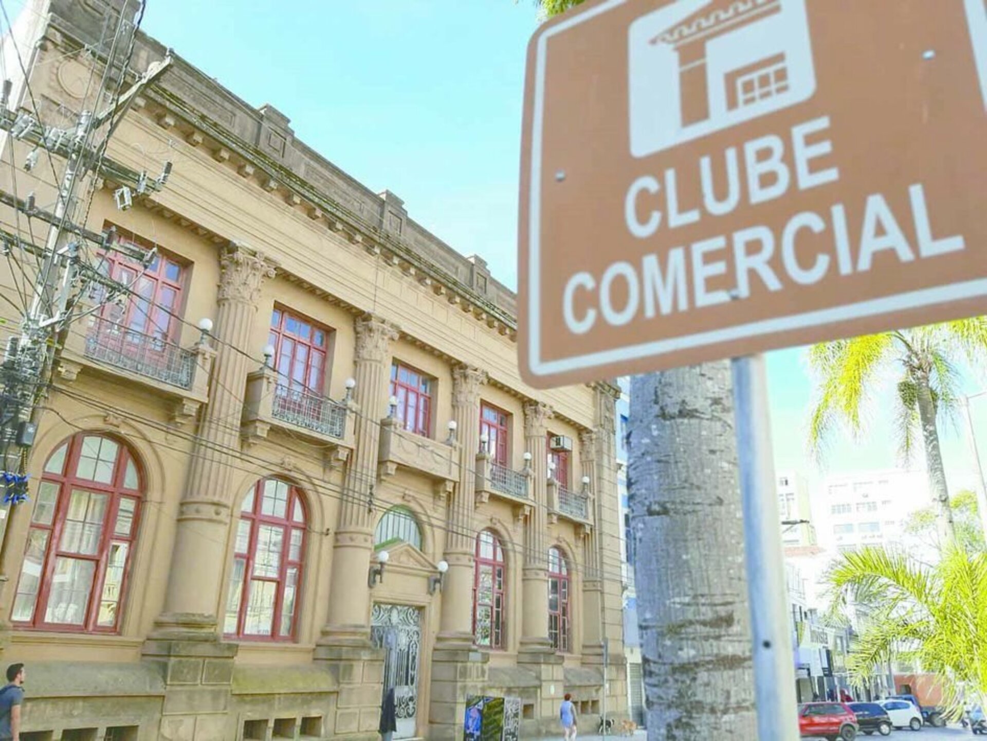 Prédio histórico pode virar sede do teatro municipal de Bagé