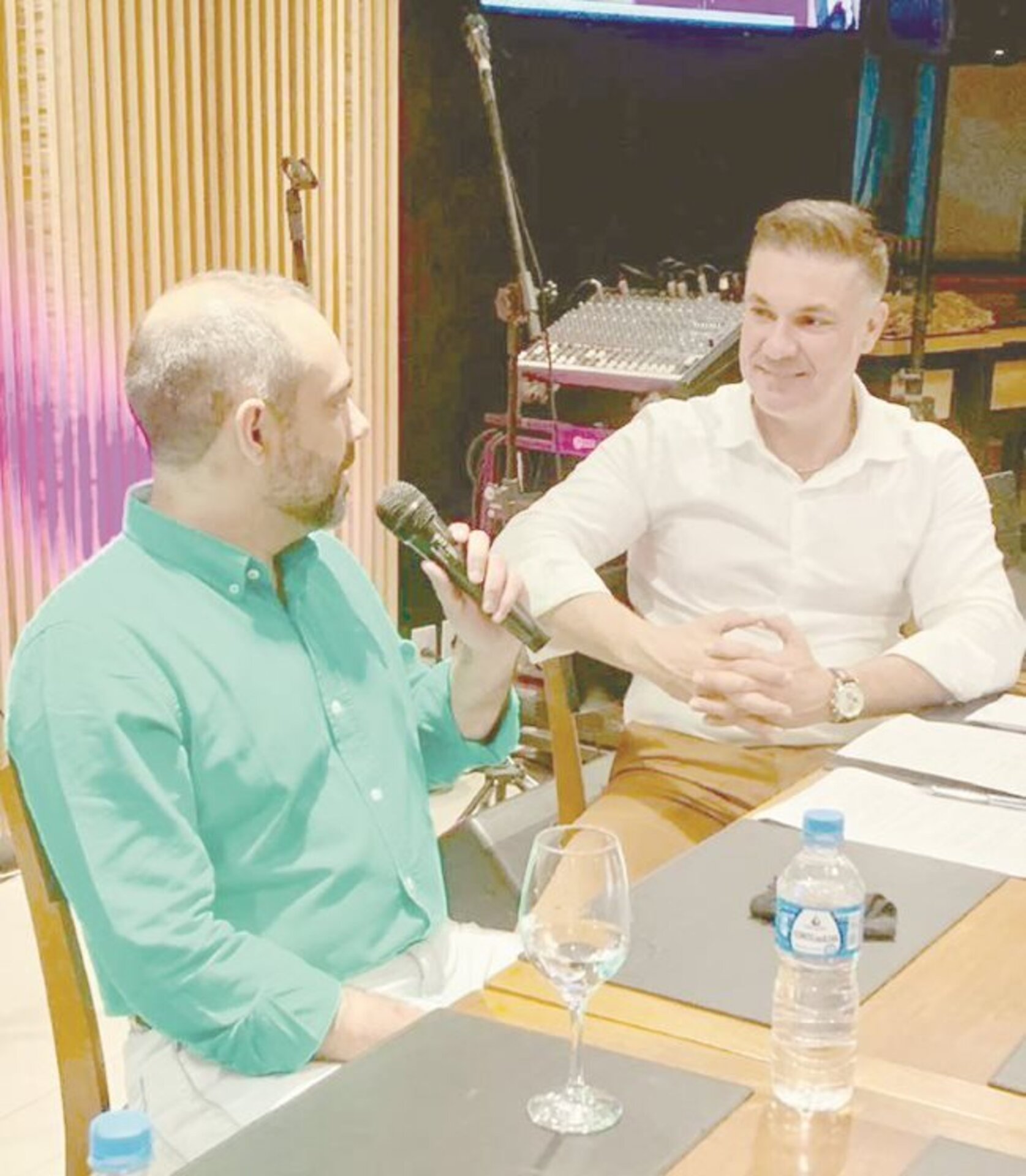 Empresário anfitrião da live de reabertura dos eventos, Ricardo Pizarro (leia-se Barô) e o prefeito municipal, Divaldo Lara, na sexta-feira histórica para os profissionais da área do entretenimento