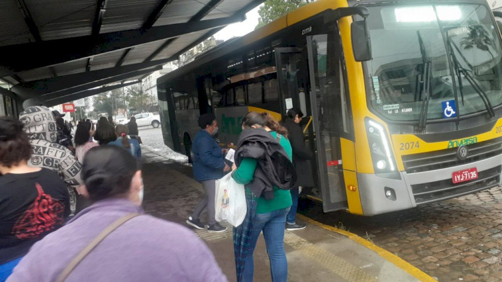 Com retorno das aulas coletivos voltaram normalidade