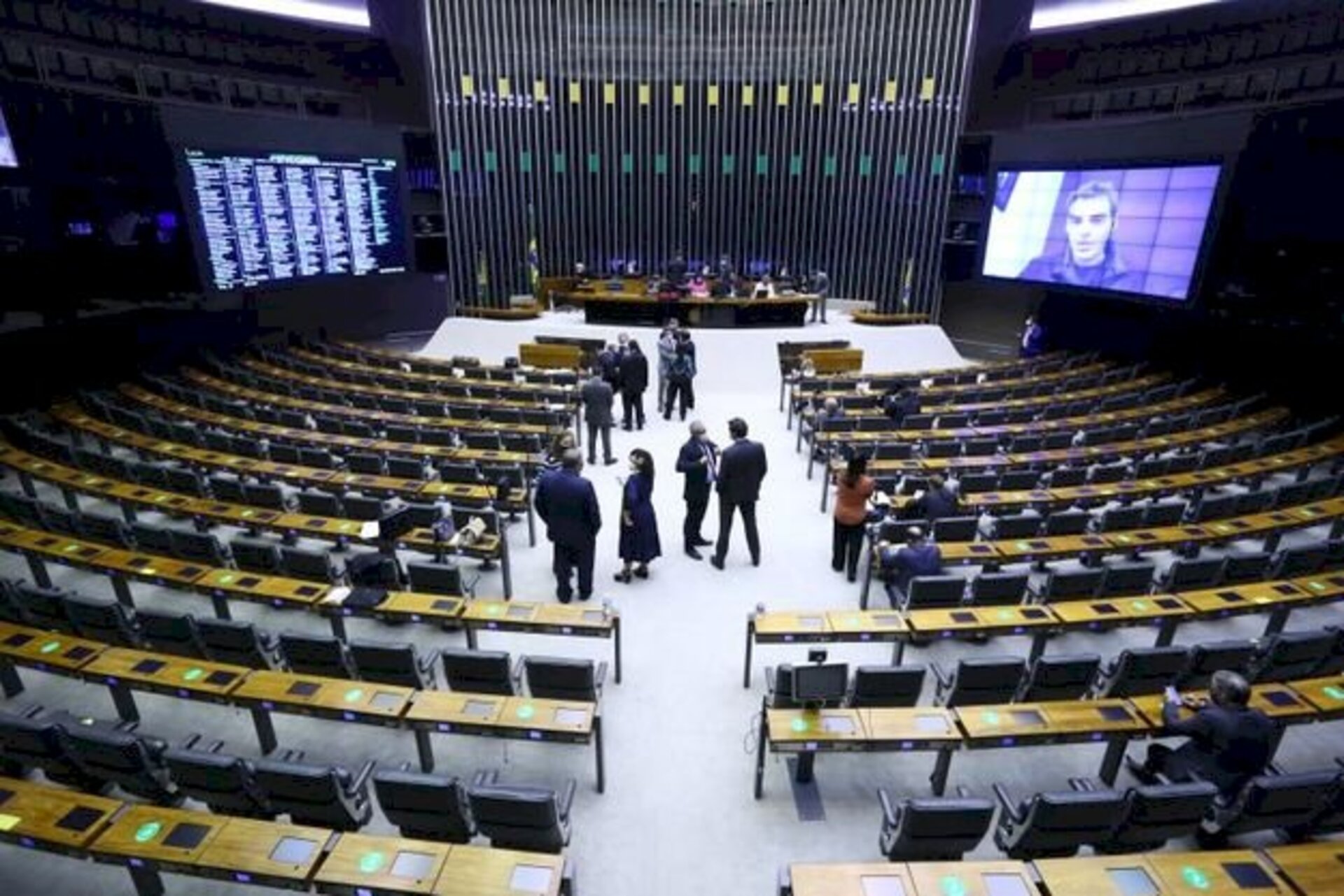 Se aprovada, proposta será enviada ao Senado
