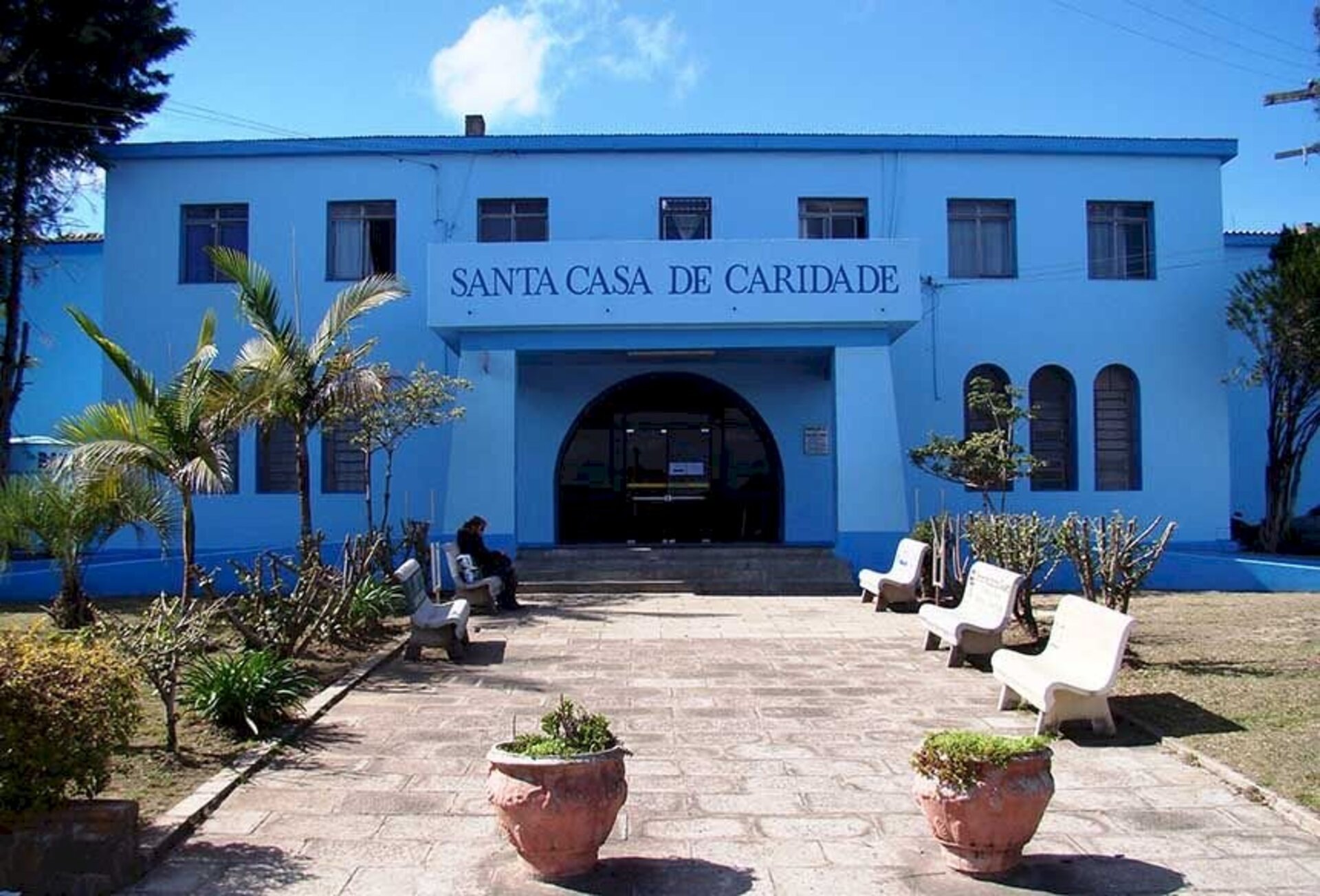 Santa Casa de Dom Pedrito tem dois na UTI e dois em leitos clínicos