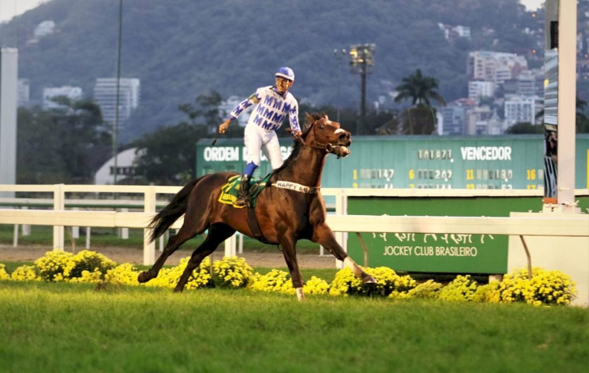 George Washington entrou conquistou se tornou bicampeão