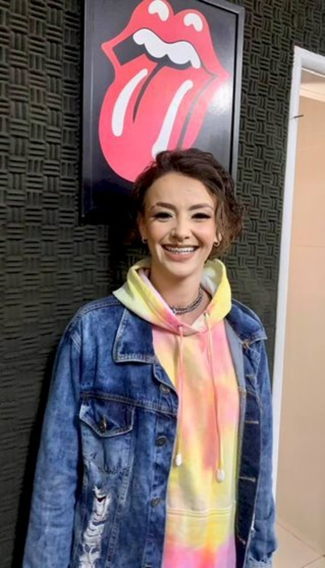 Dj Nagila Camponogara, estilo e simpatia no programa Paralelo MP/ Pop Rock