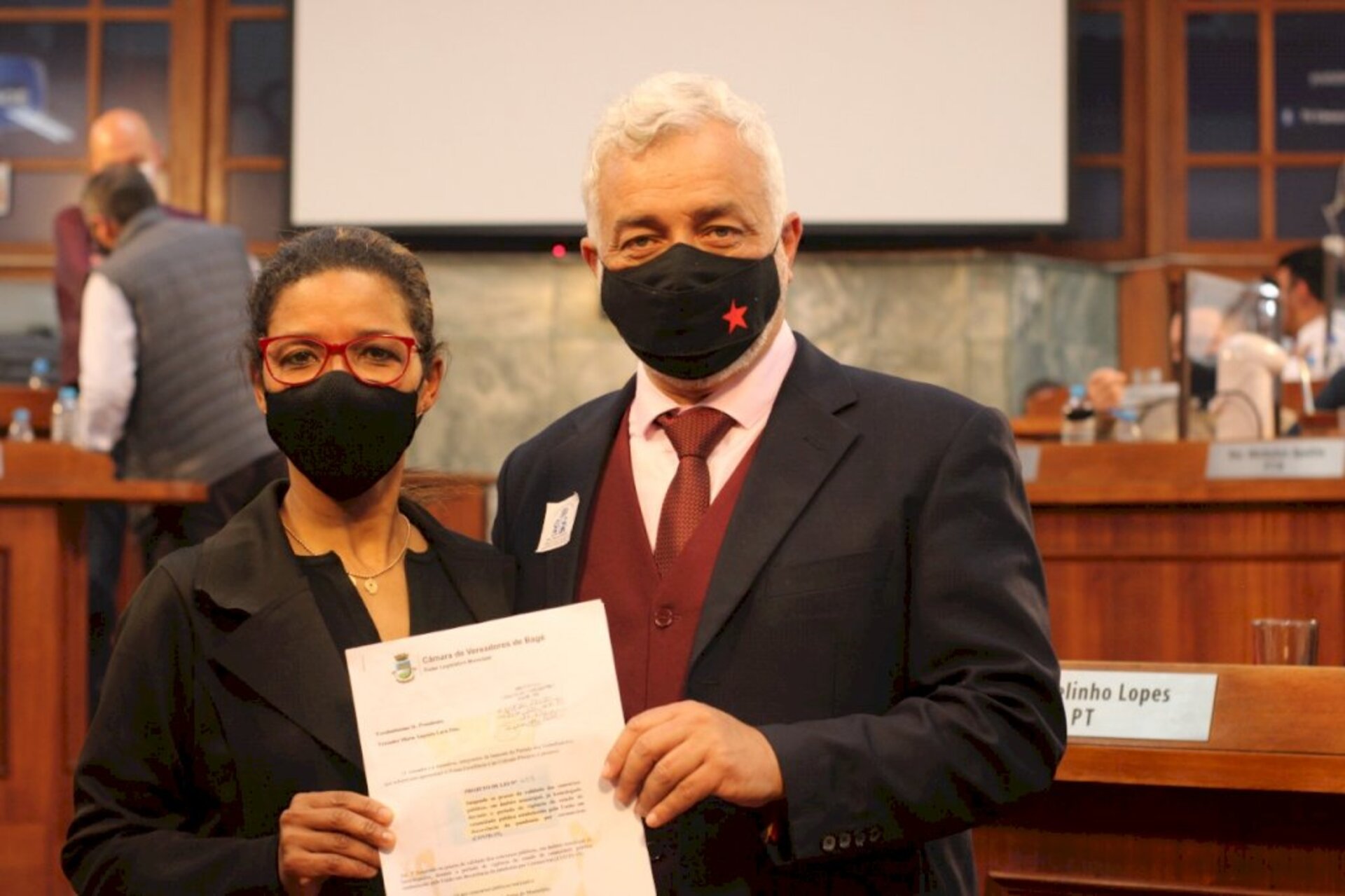 Proposta foi apresentada por Cáren e Dajúlia