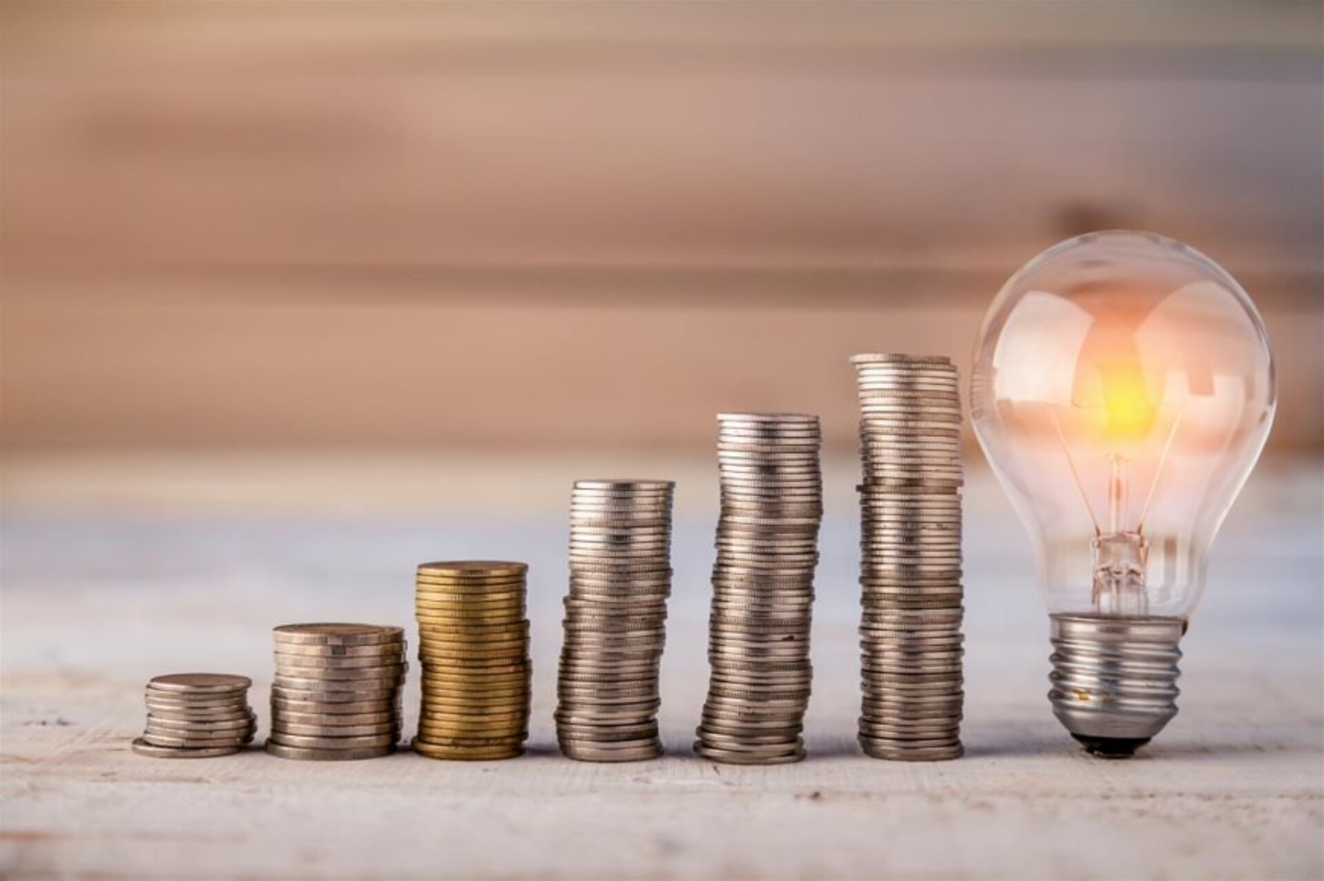 Cada 100 quilowatts-hora (kWh) está R$ 14,90 mais caro