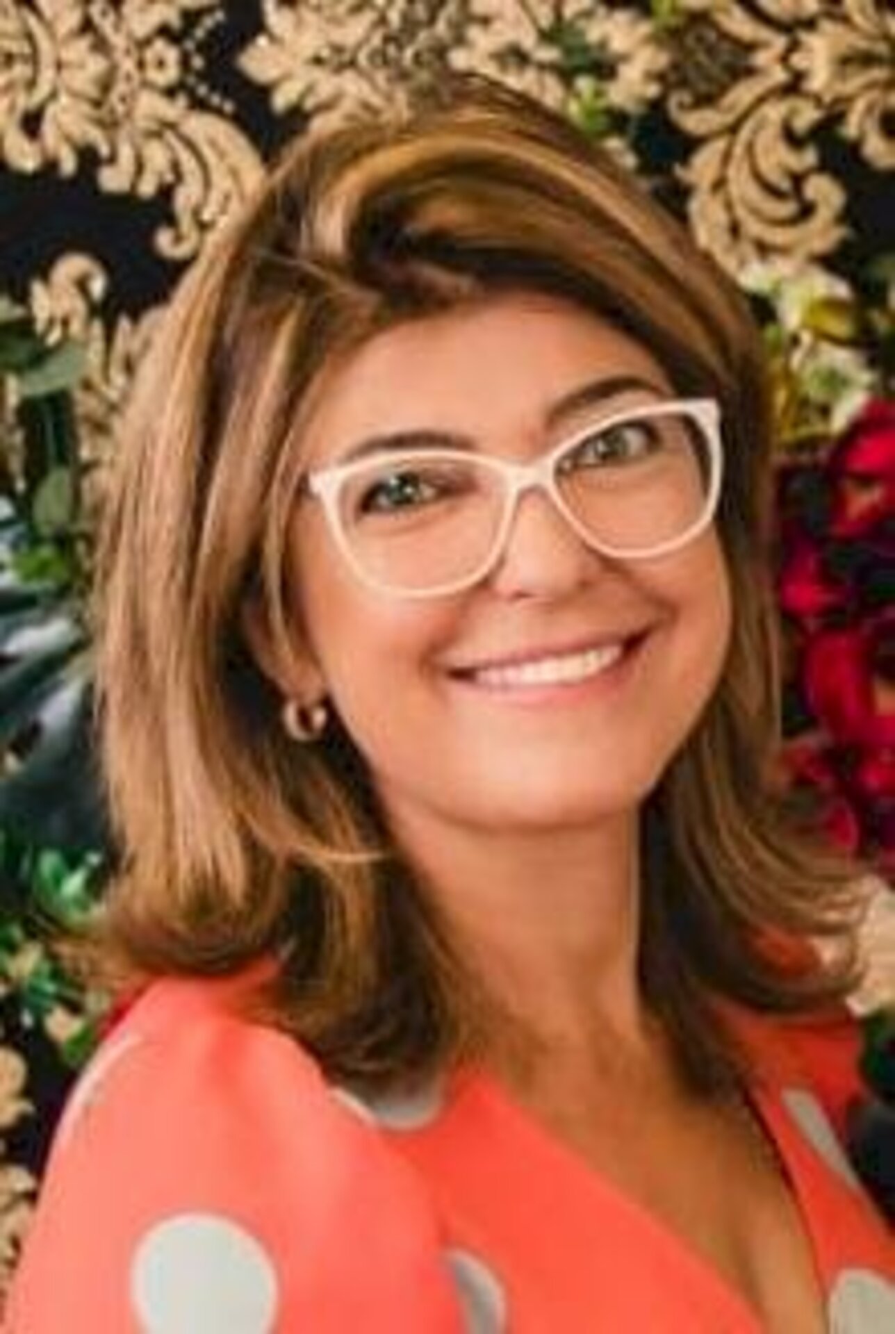 Adriana poderá até mudar para estadual, mas em princípio é federal