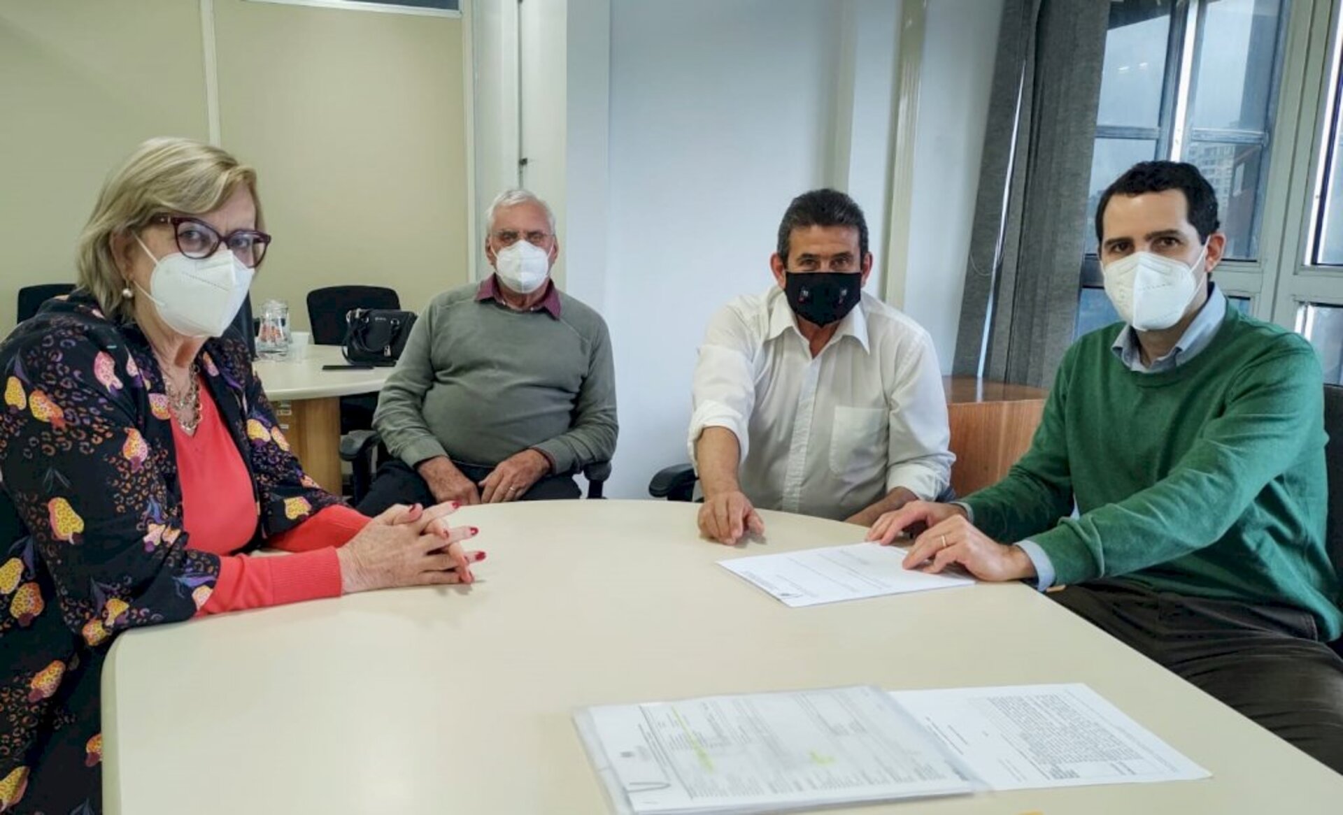 Encontros abordaram possibilidades para imóveis passarem ao município