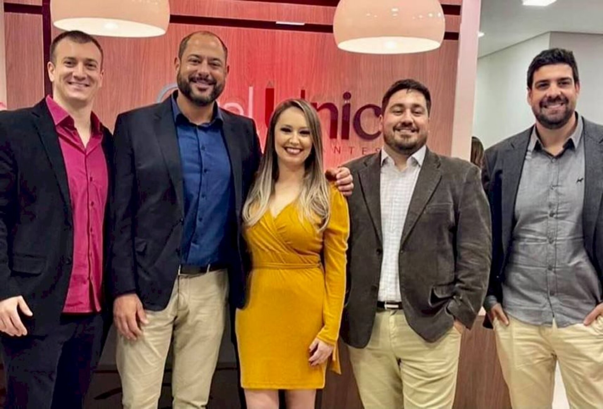 Anfitriões João Paulo Nicoloso, Walter José Mendes, Aline Parodes, Henrique Denarde e Pedro Flores