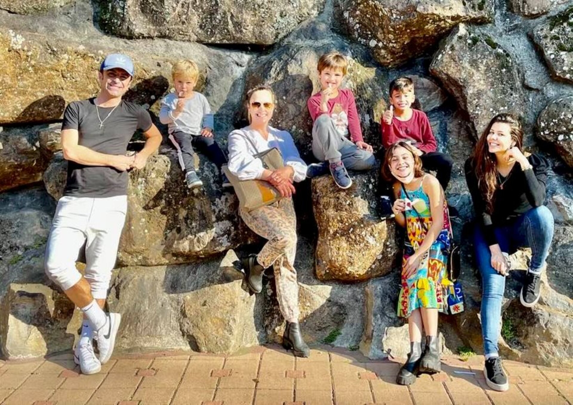 MP, Théo, Camila, José Inácio, Valentin, Antonella e Tainá: equipe do finde em Gramado/Canela