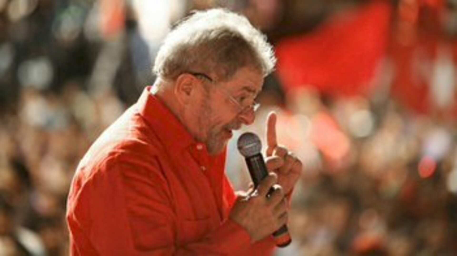 Petista se reuniu com partidos da base centro-esquerda e esquerda