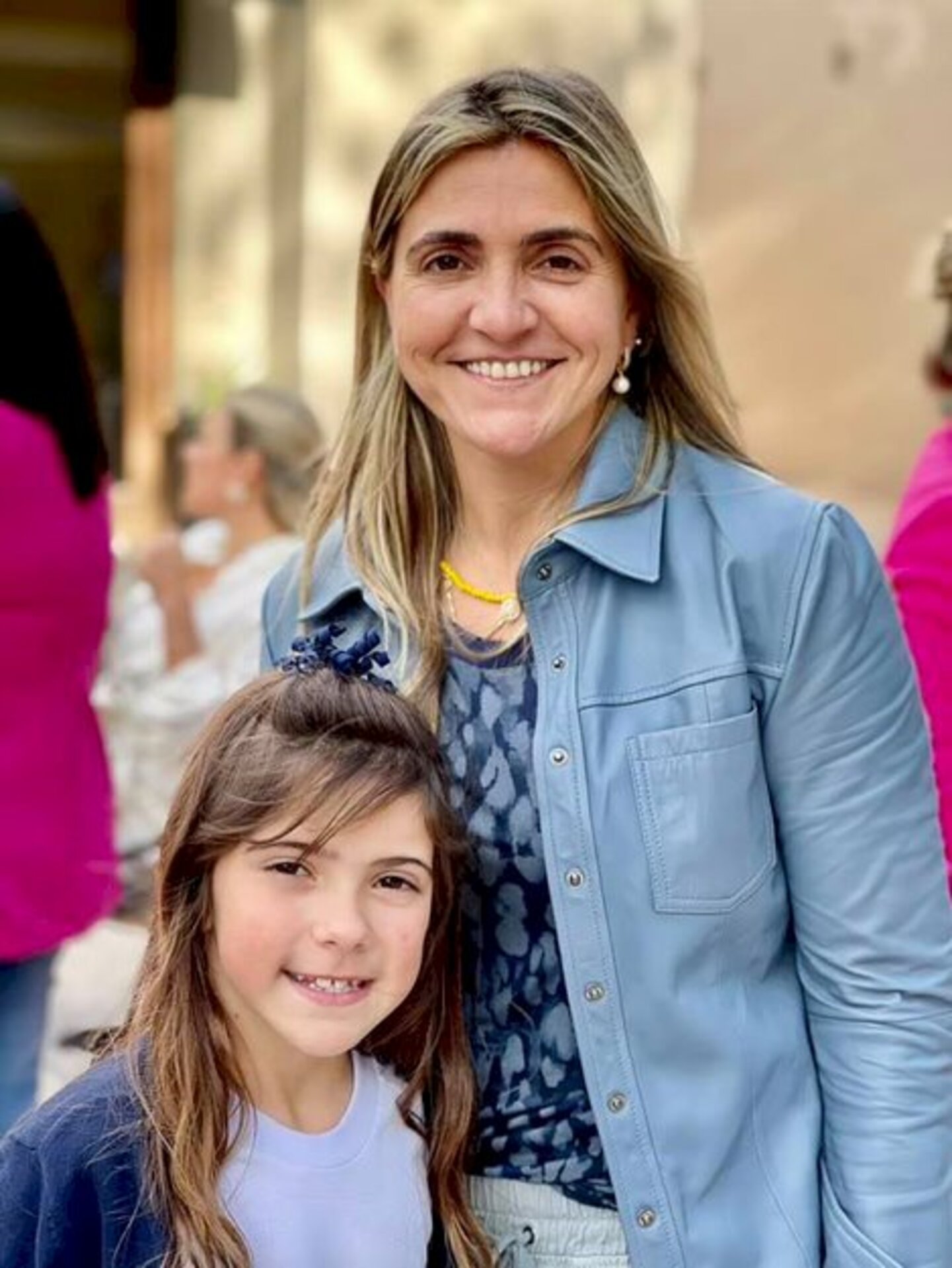 Tity Mascarenhas Pons com a filha Guilhermina, sua companheira inseparável