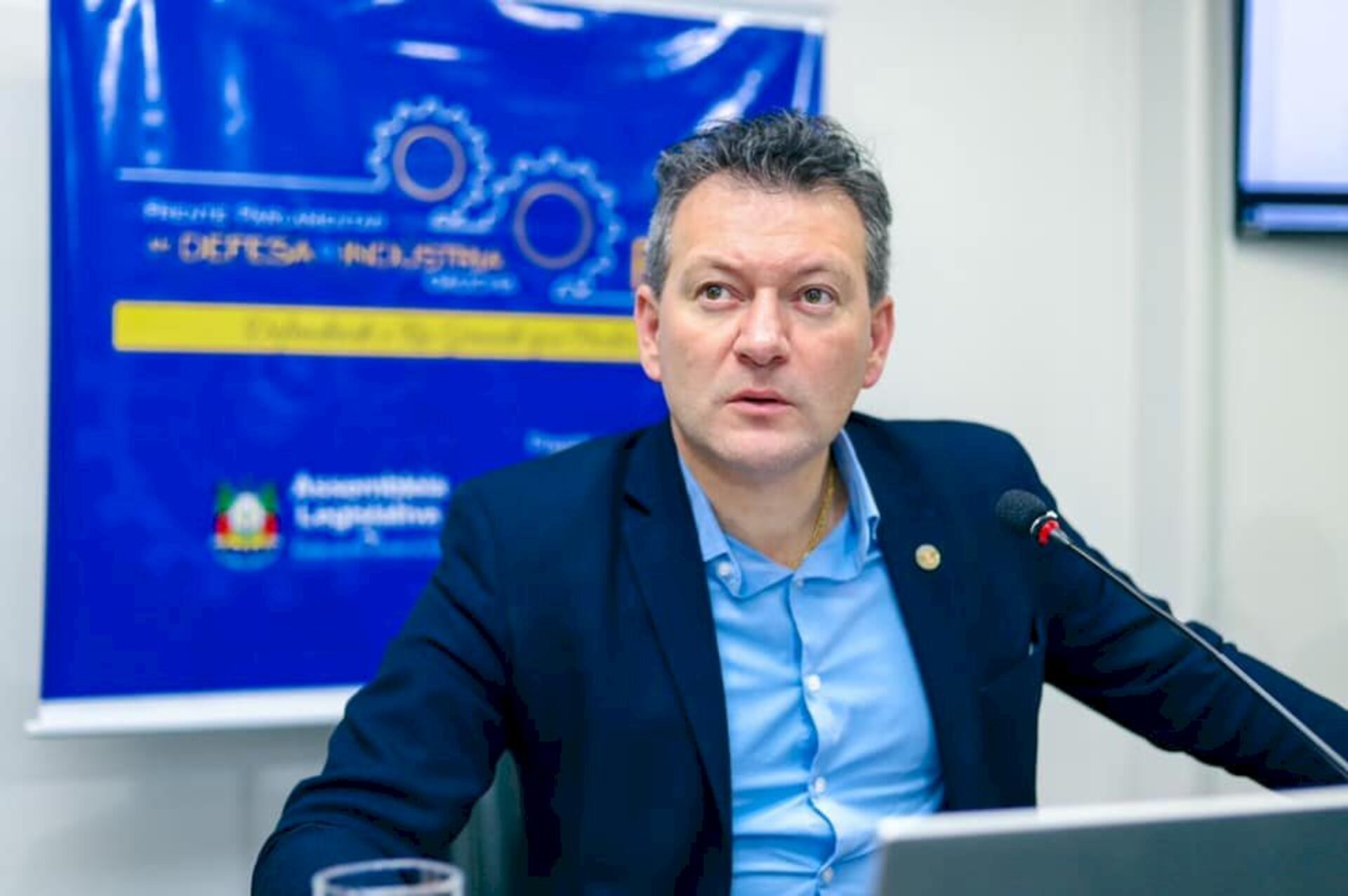 Bacchi: " Minha experiência pessoal coloca-me ao lado de usuários"