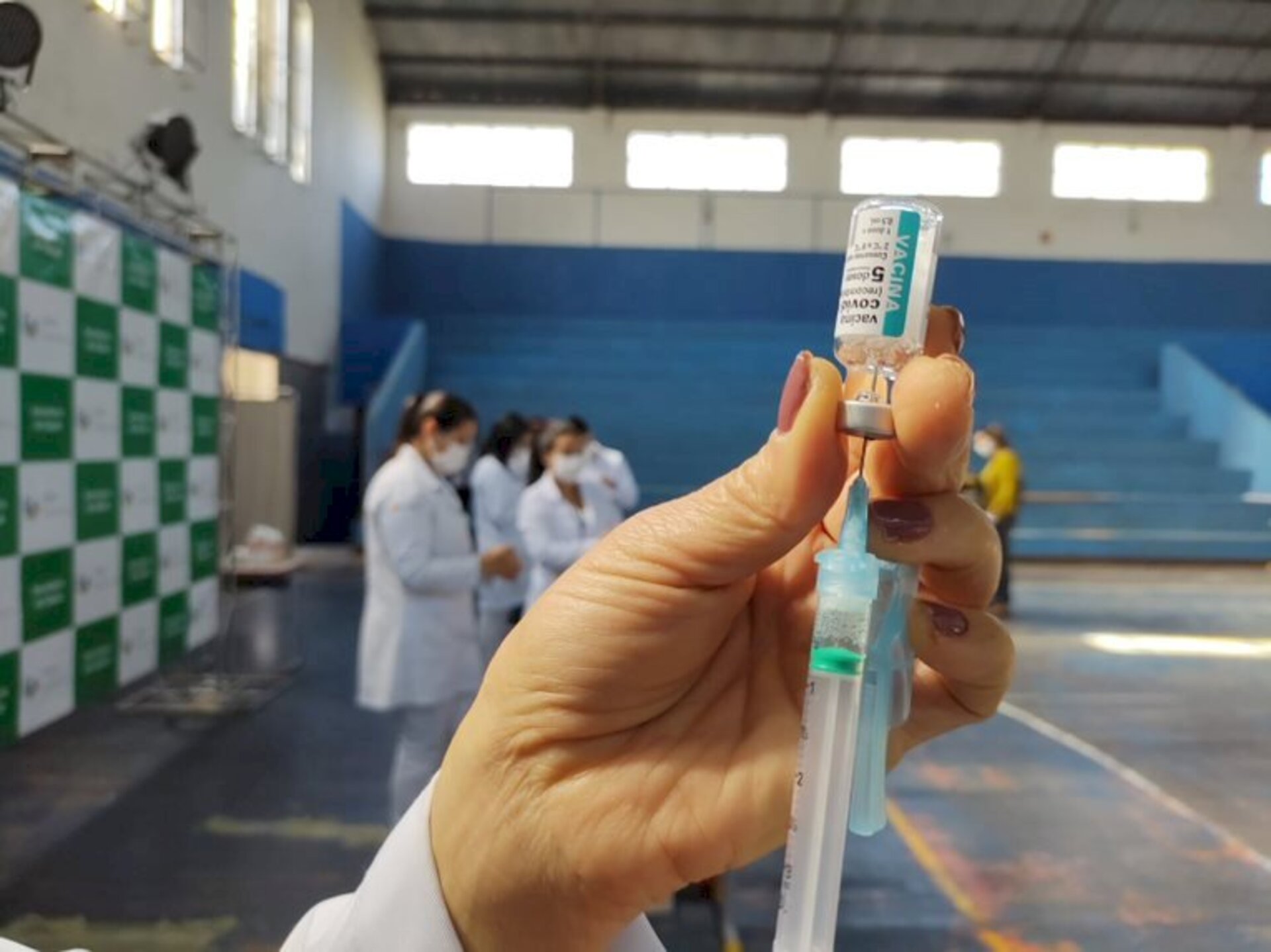 Todas as vacinas estão disponíveis para maiores de 12 anos