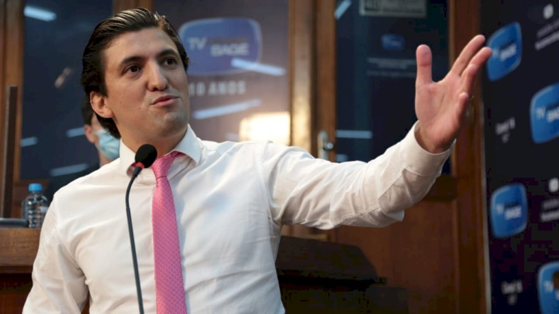 Augusto garantiu que desempata com voto favorável ao projeto