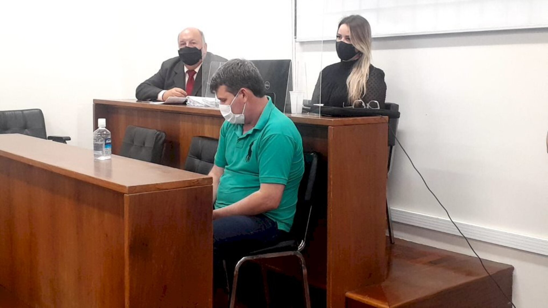 Réu enfrentou júri popular nesta terça-feira