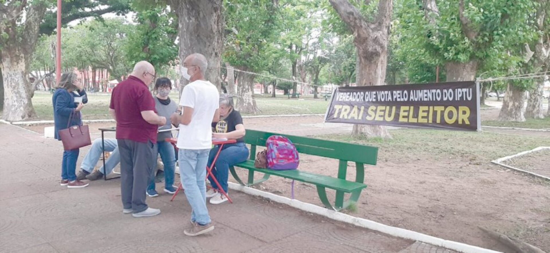 Voluntários espalharam pontos de coleta pela cidade