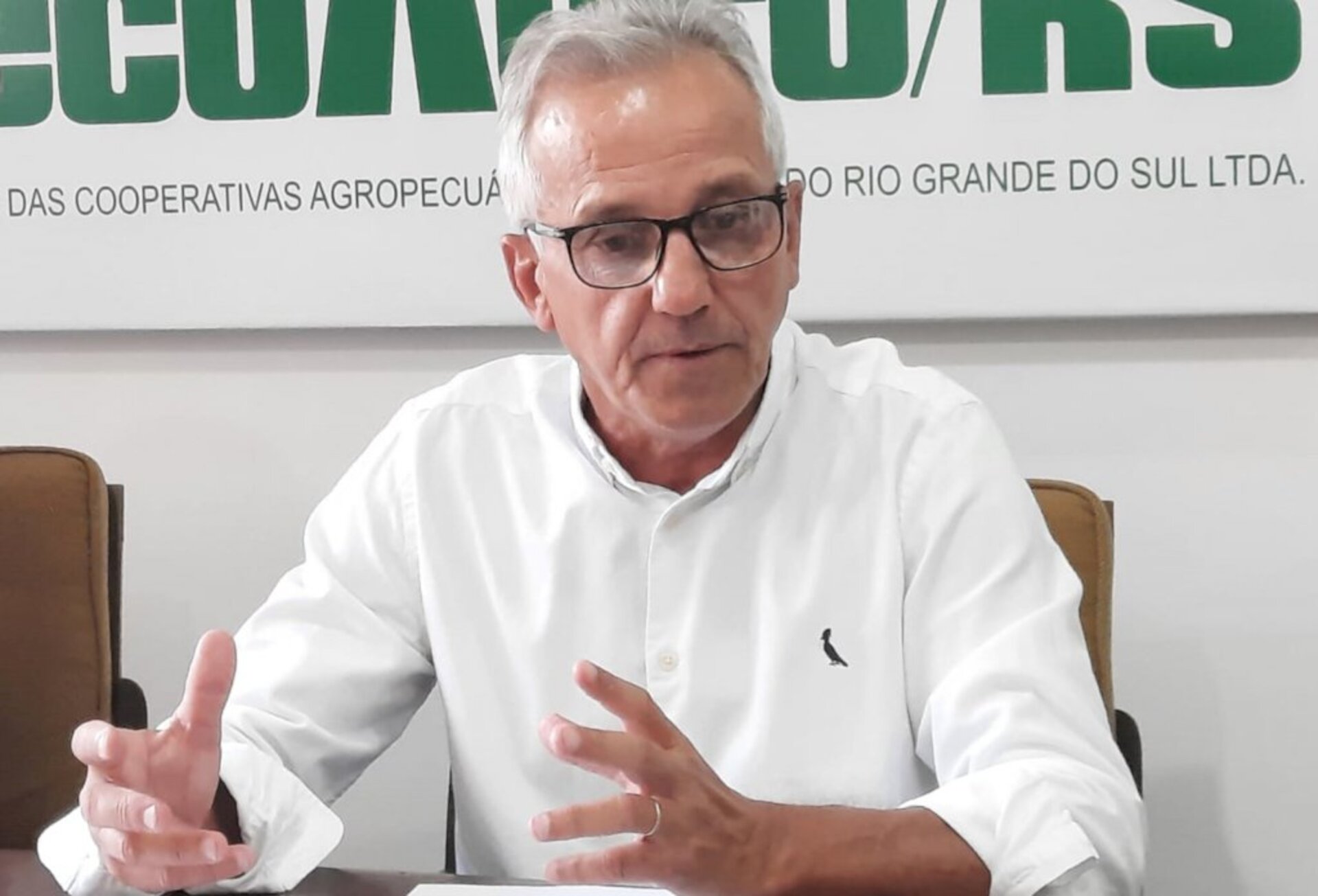 Pires externa preocupação com a produção de milho