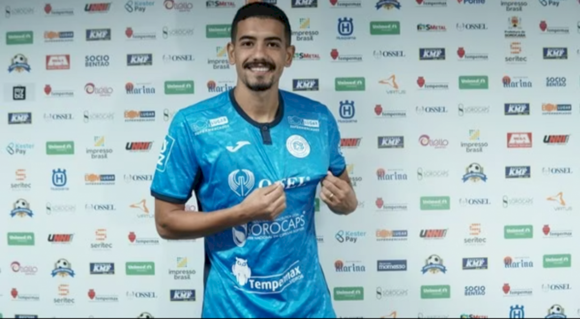 Ayrton é uma das novas caras alvirrubras