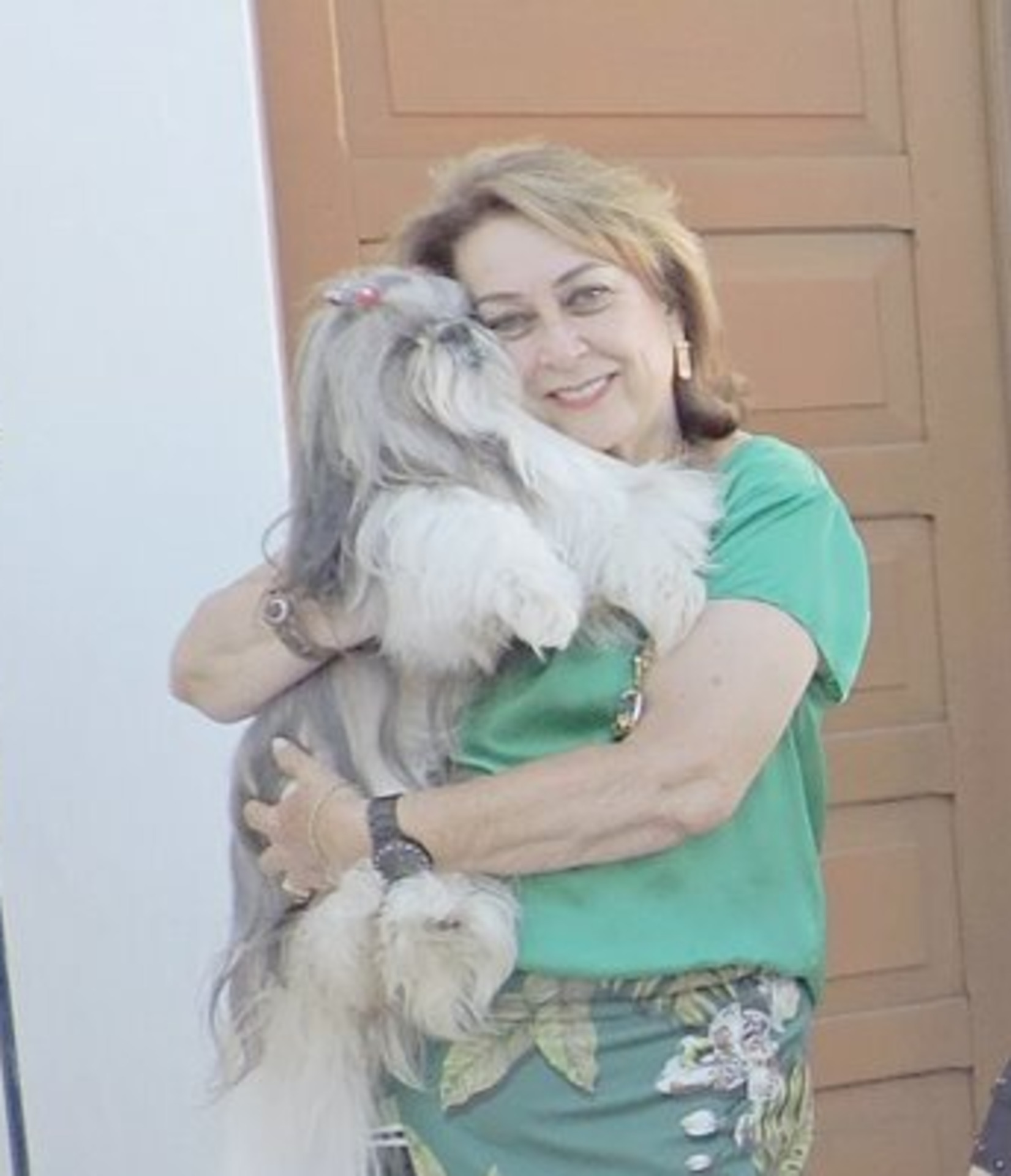 Celi Oliveira dos Santos é uma apaixonada e defensora dos pets