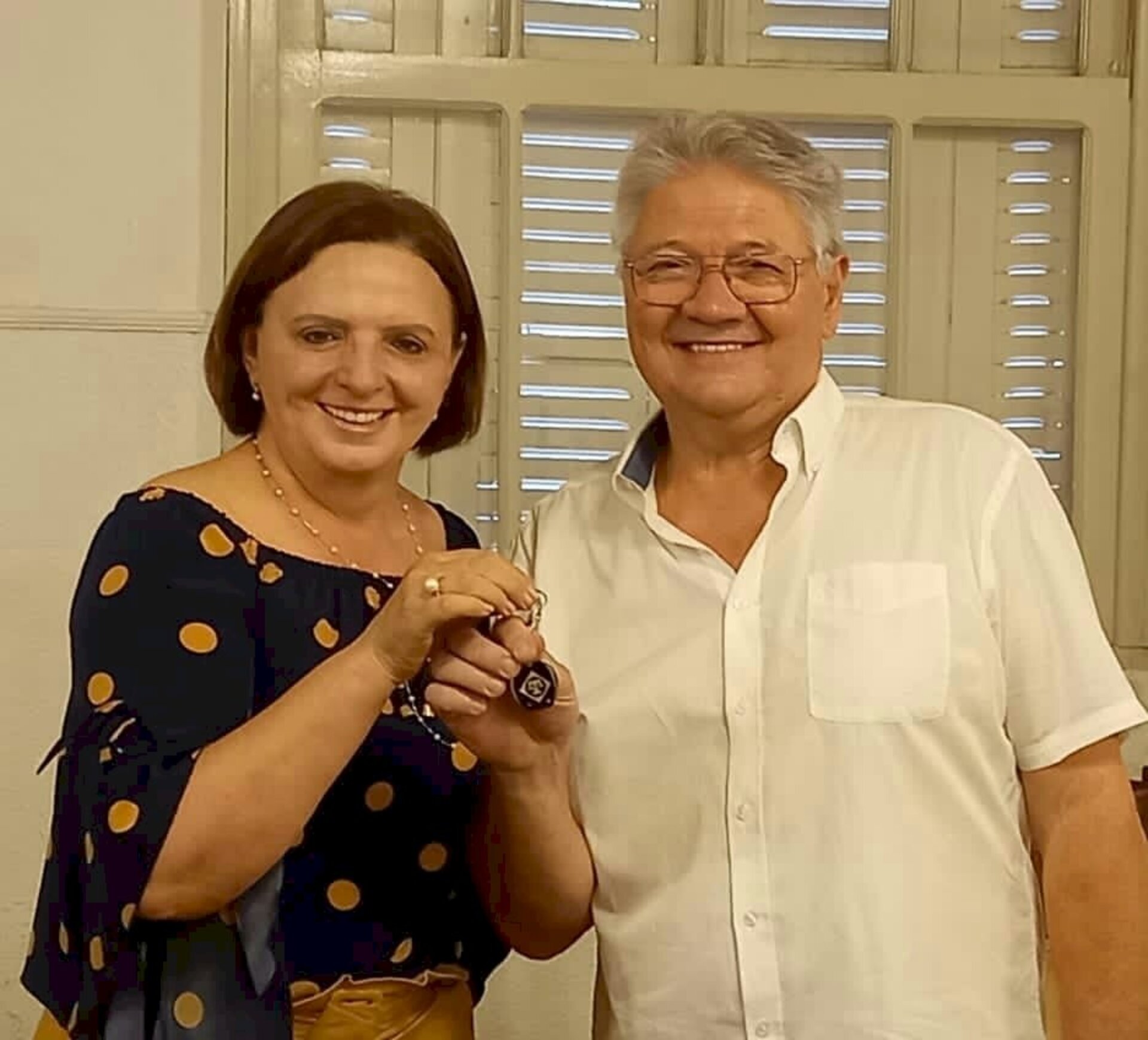 Empresário, que é o novo presidente da Sociedade Italiana Anita Garibadi, recebeu as chaves