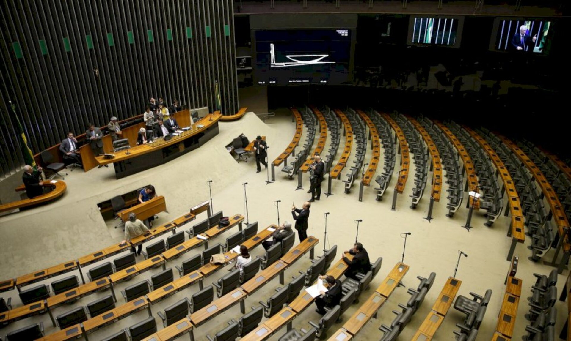 Nos desempenho dos trabalhos no Congresso, as federações funcionarão como um partido