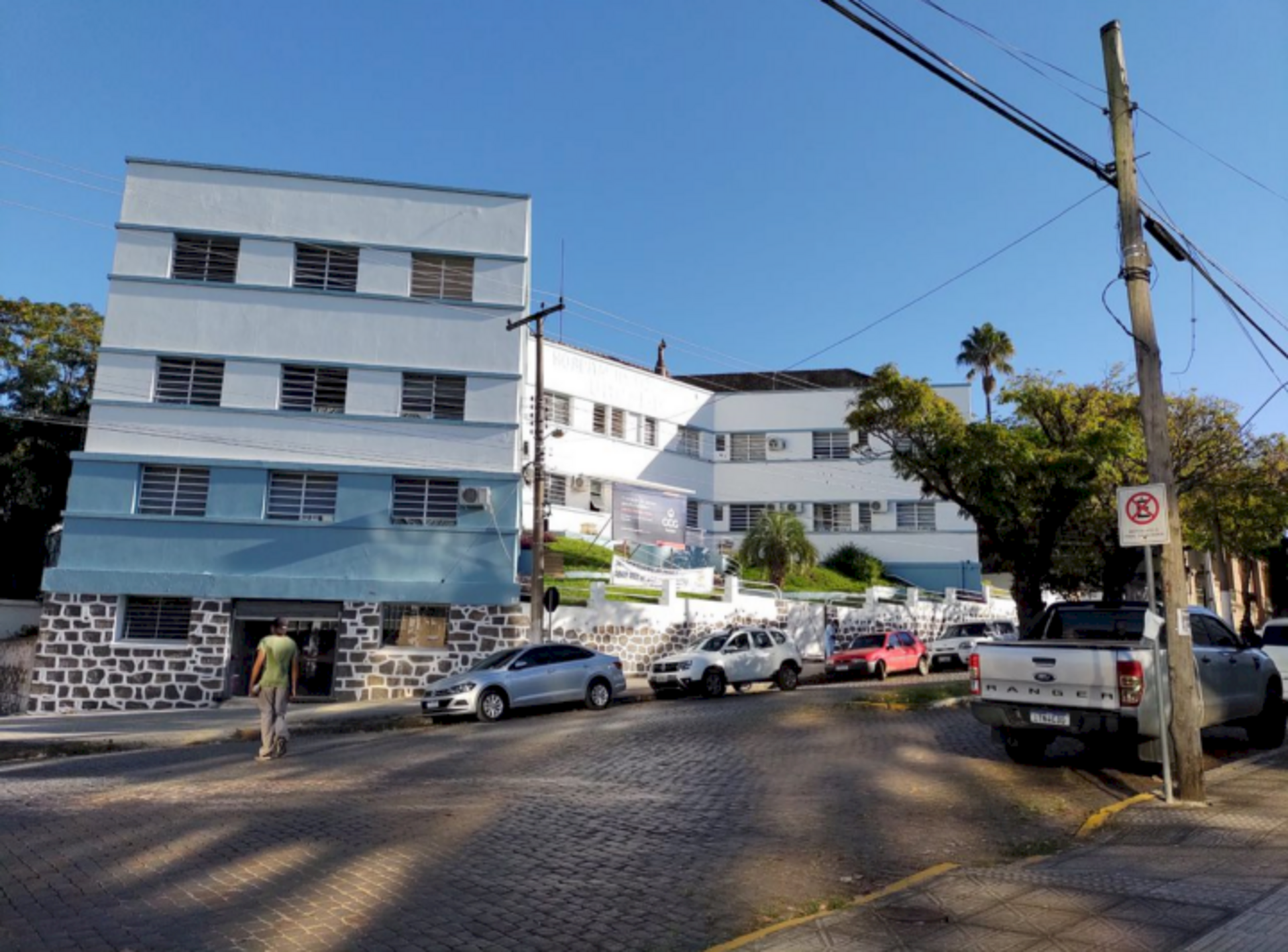 Quatro pessoas estavam em leitos do Hospital Universitário
