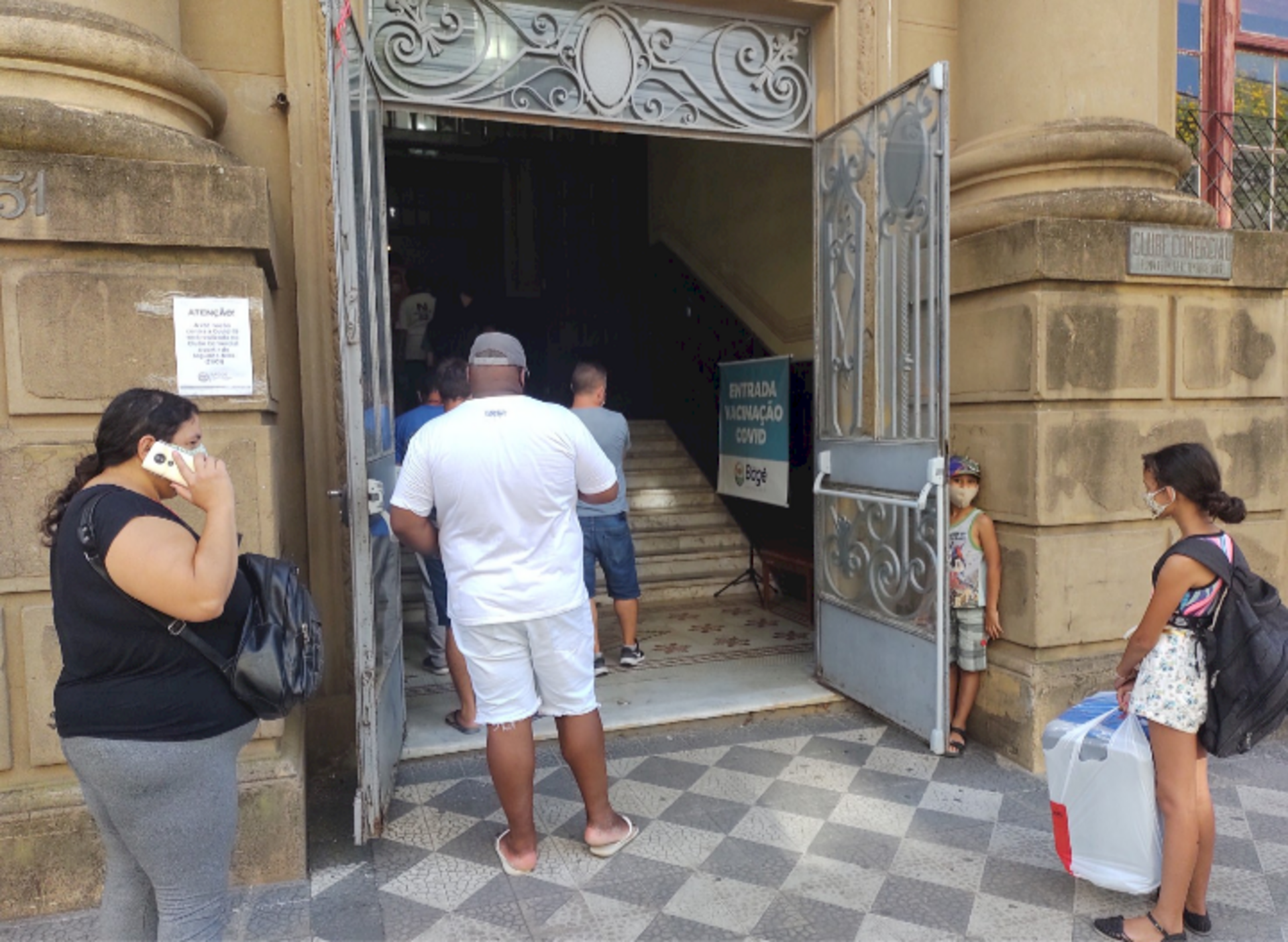 Imunização, agora, é no Clube Comercial, das 9h às 17h