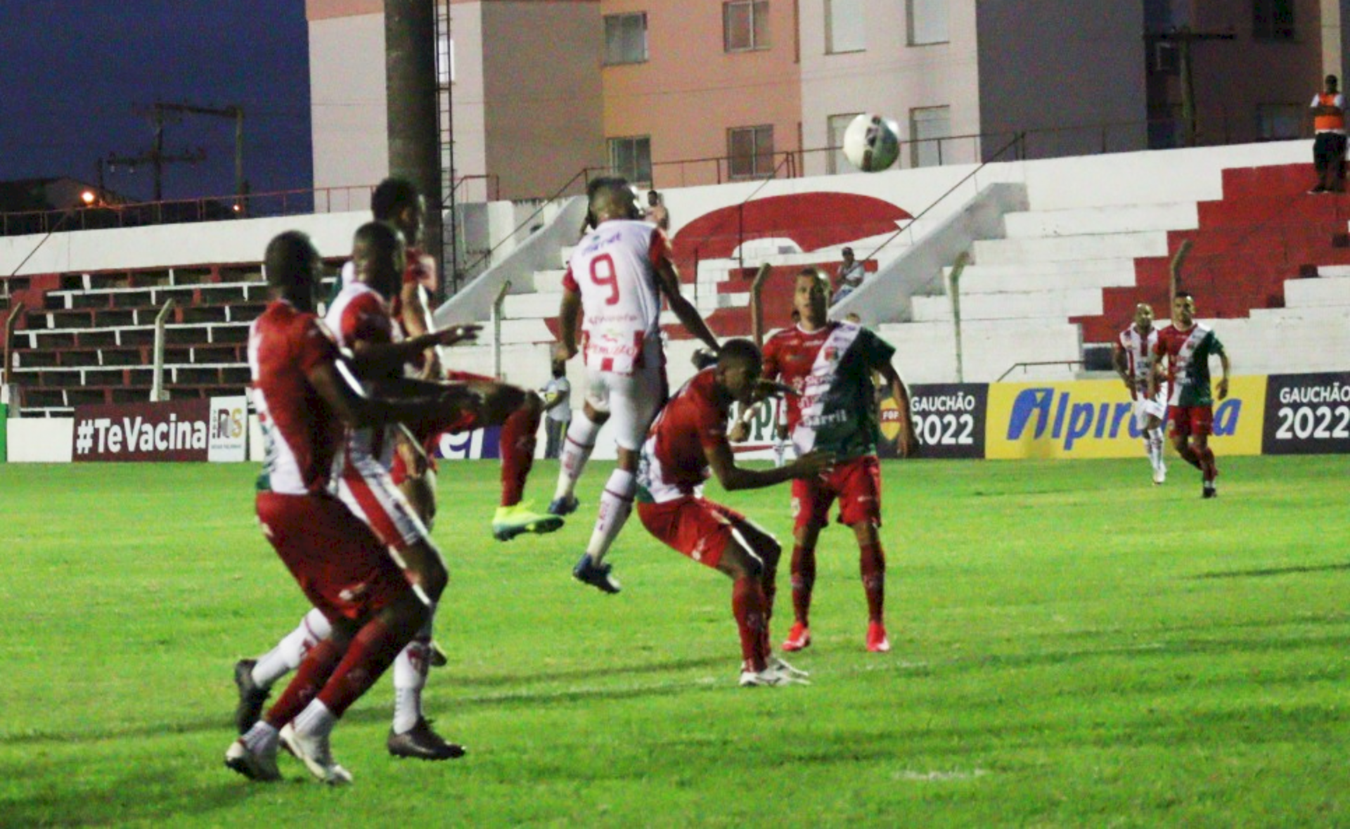Clube alega que houve erro no lance