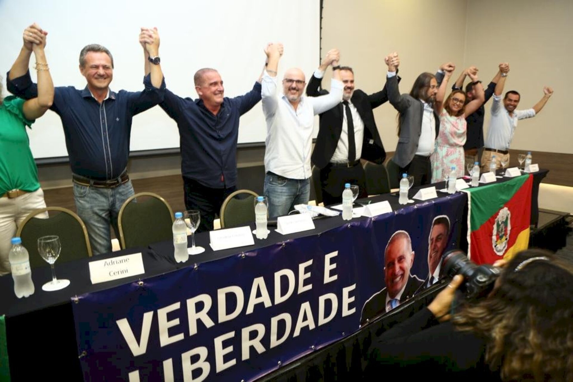 Políticos irão se filiar ao PL de Jair Bolsonaro