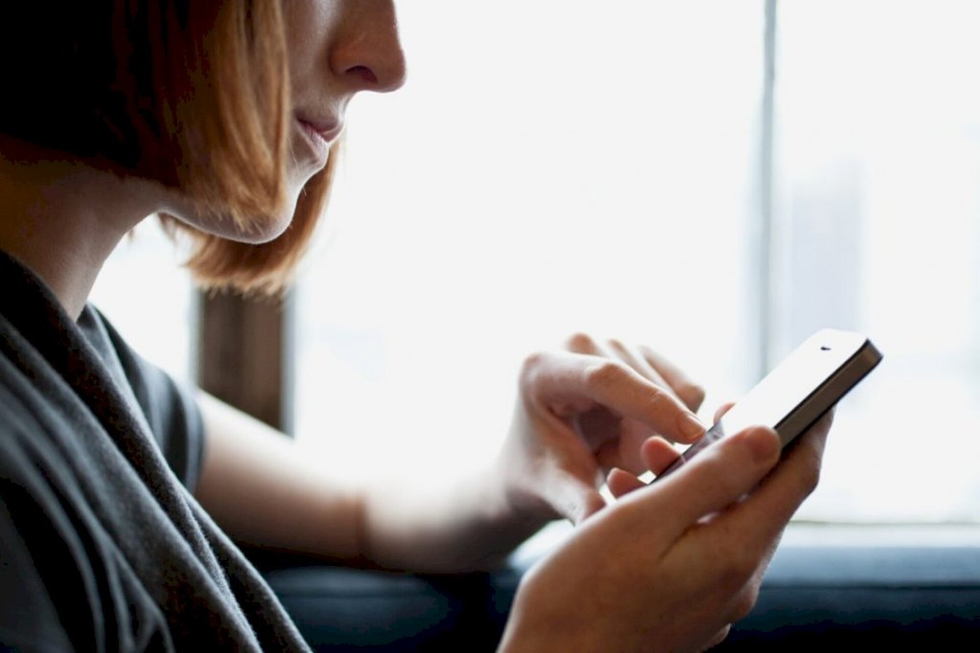 Mundo tem acompanhado a guerra quase em tempo real pelo celular