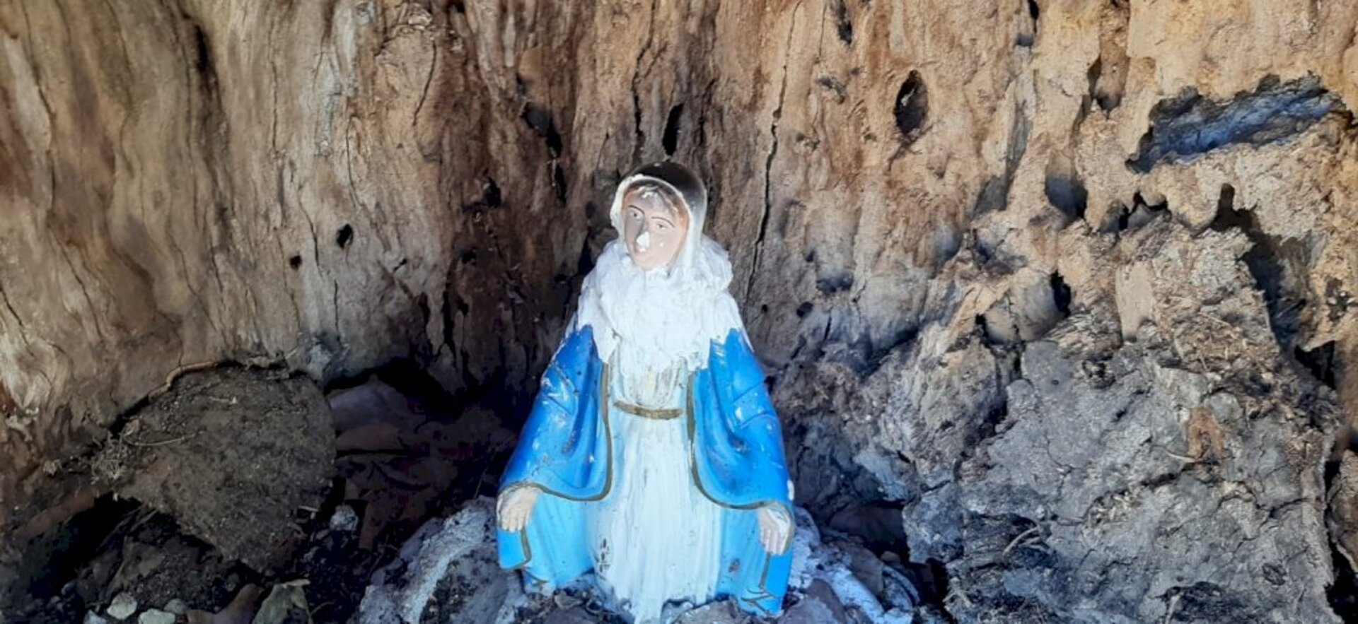 Santa foi depredada e posteriormente teve sua cabeça colada