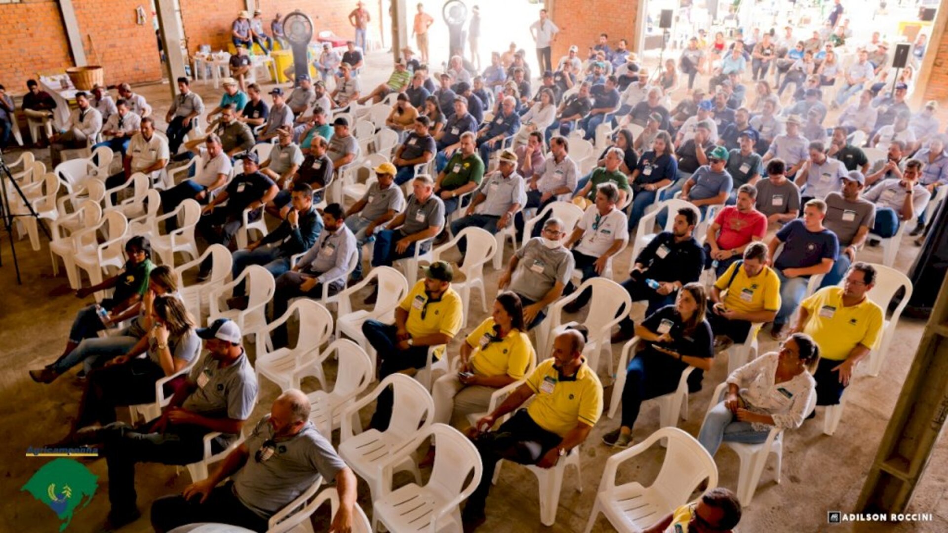 Dia de campo reuniu participantes da região