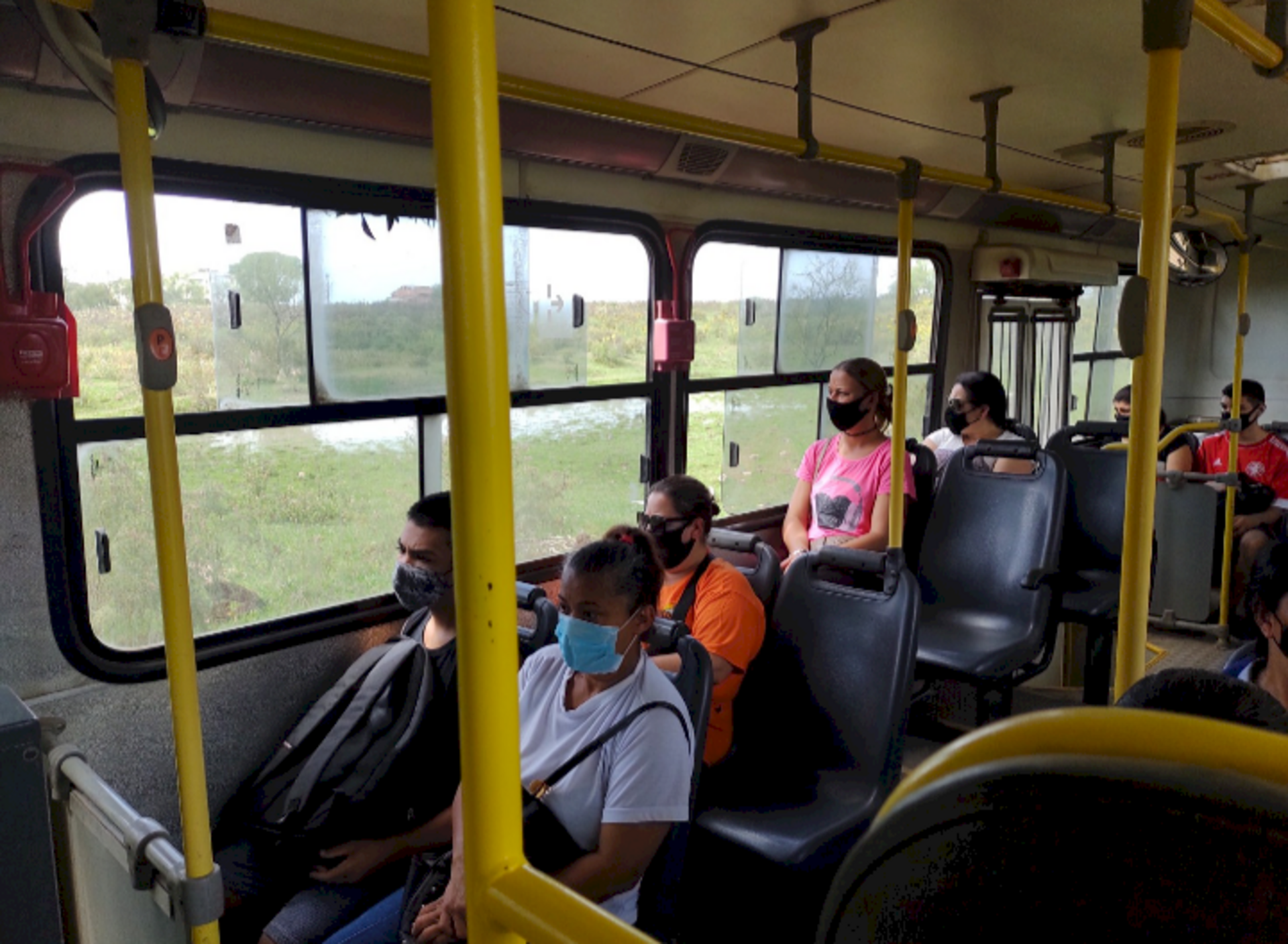 Totalidade dos passageiros mantiveram uso da proteção