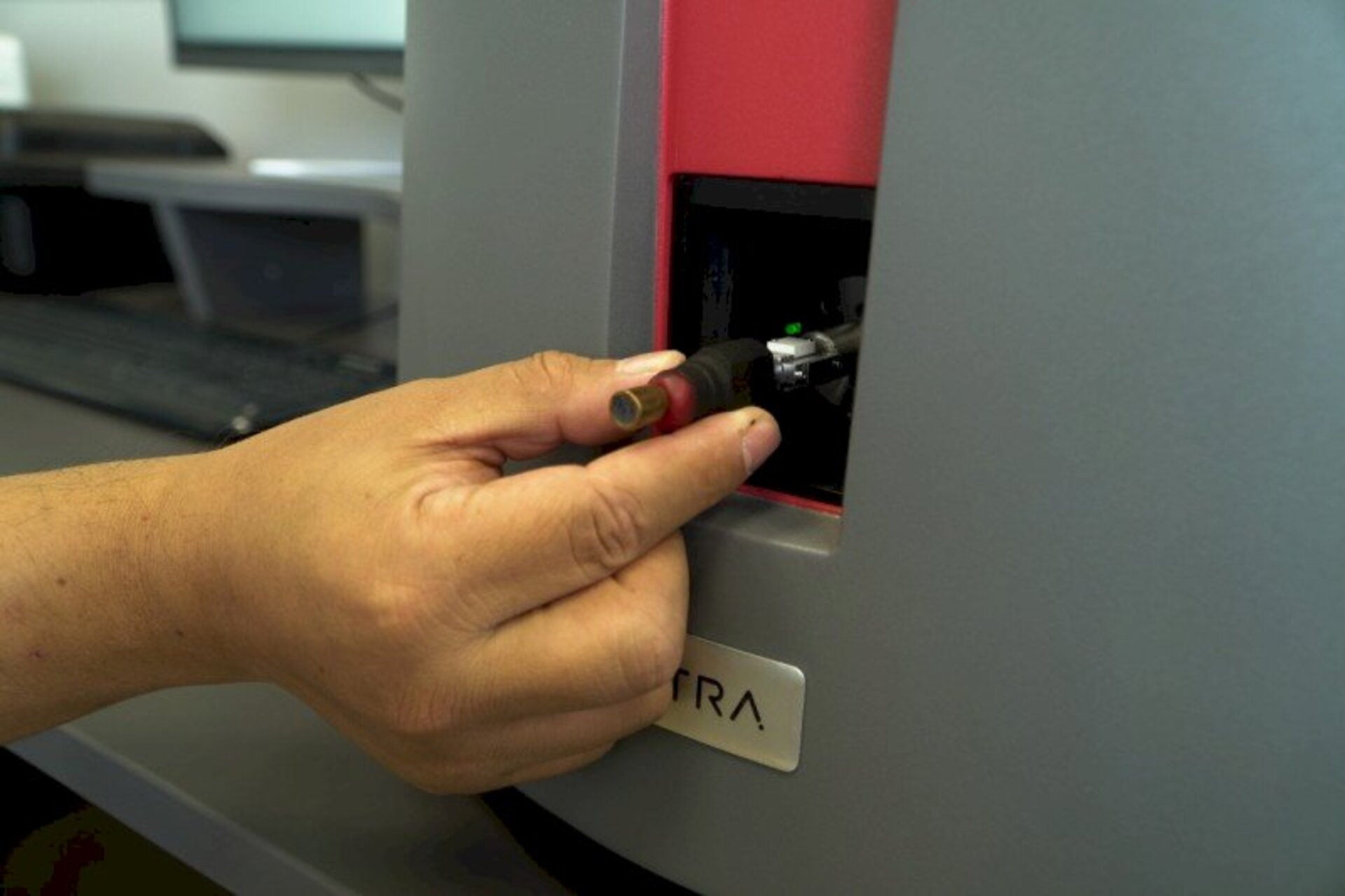 Equipamento está instalado no prédio do Centro Regional de Excelência em Perícias Criminais?