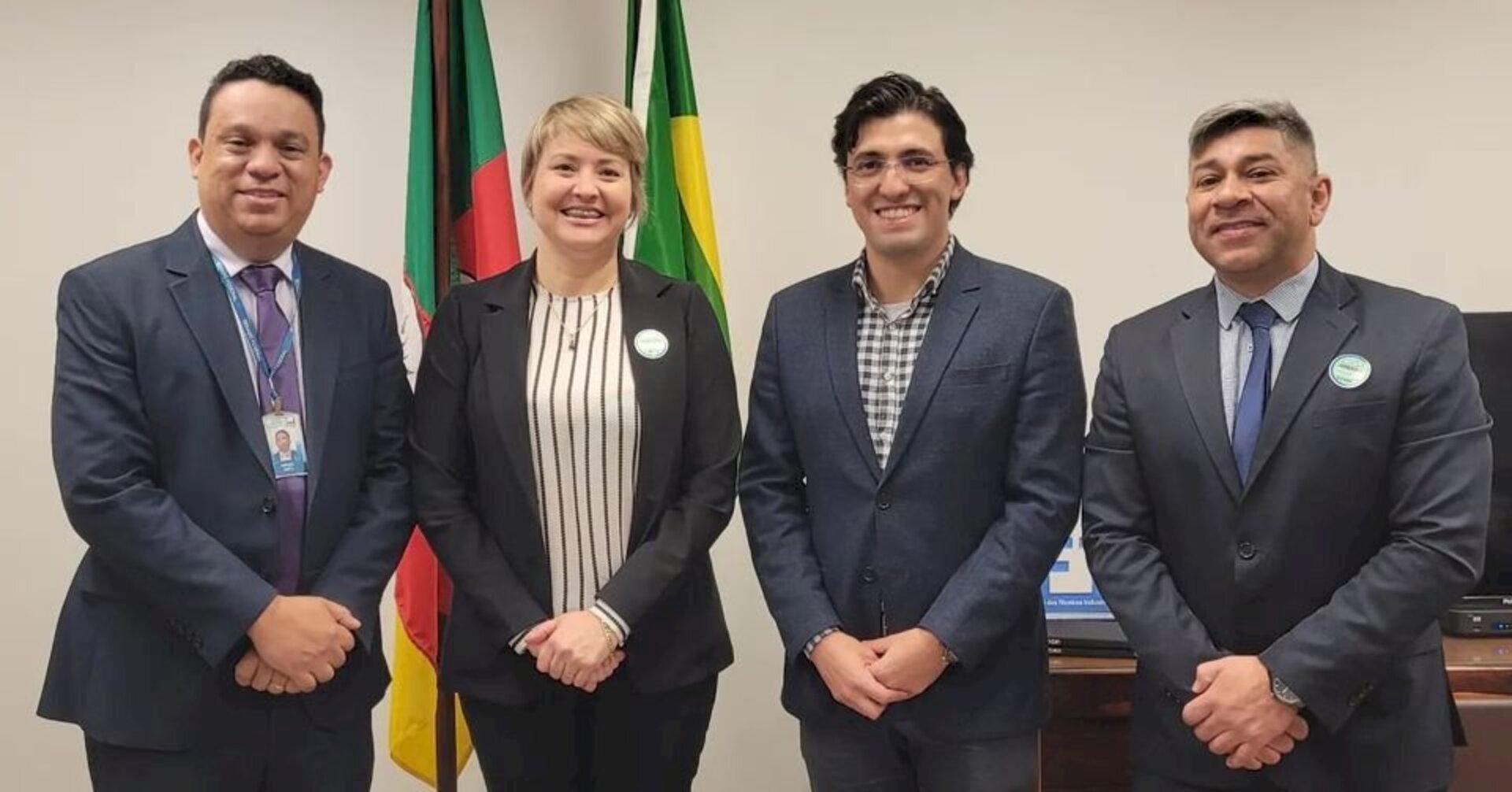Lia, Augusto e Esquerda foram recebidos no gabinete de Lasier Martins