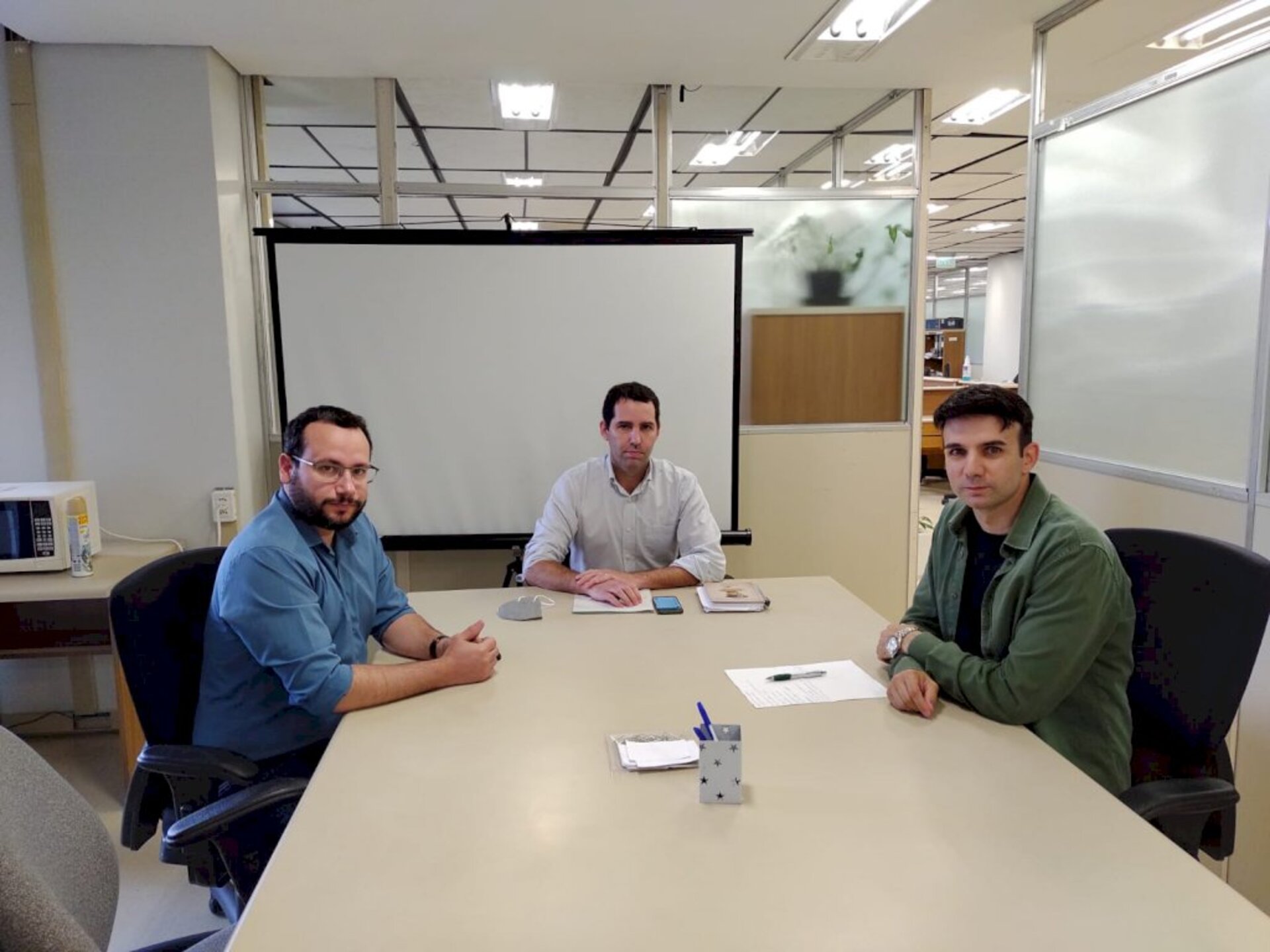 Petista foi até departamento que trata sobre patrimônio