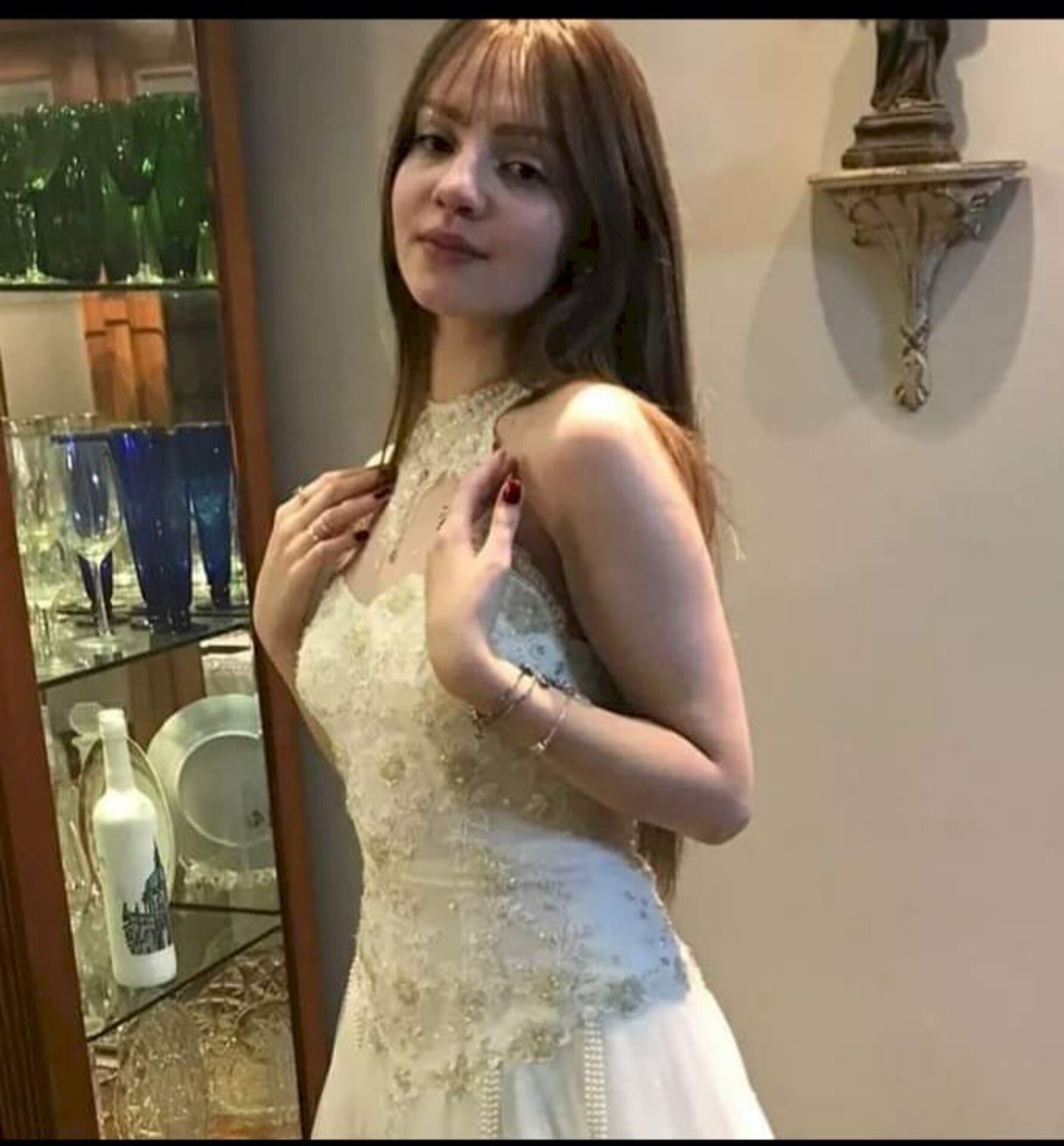 Helena Sefrin comemorou seus 15 anos na casa dos avós maternos
