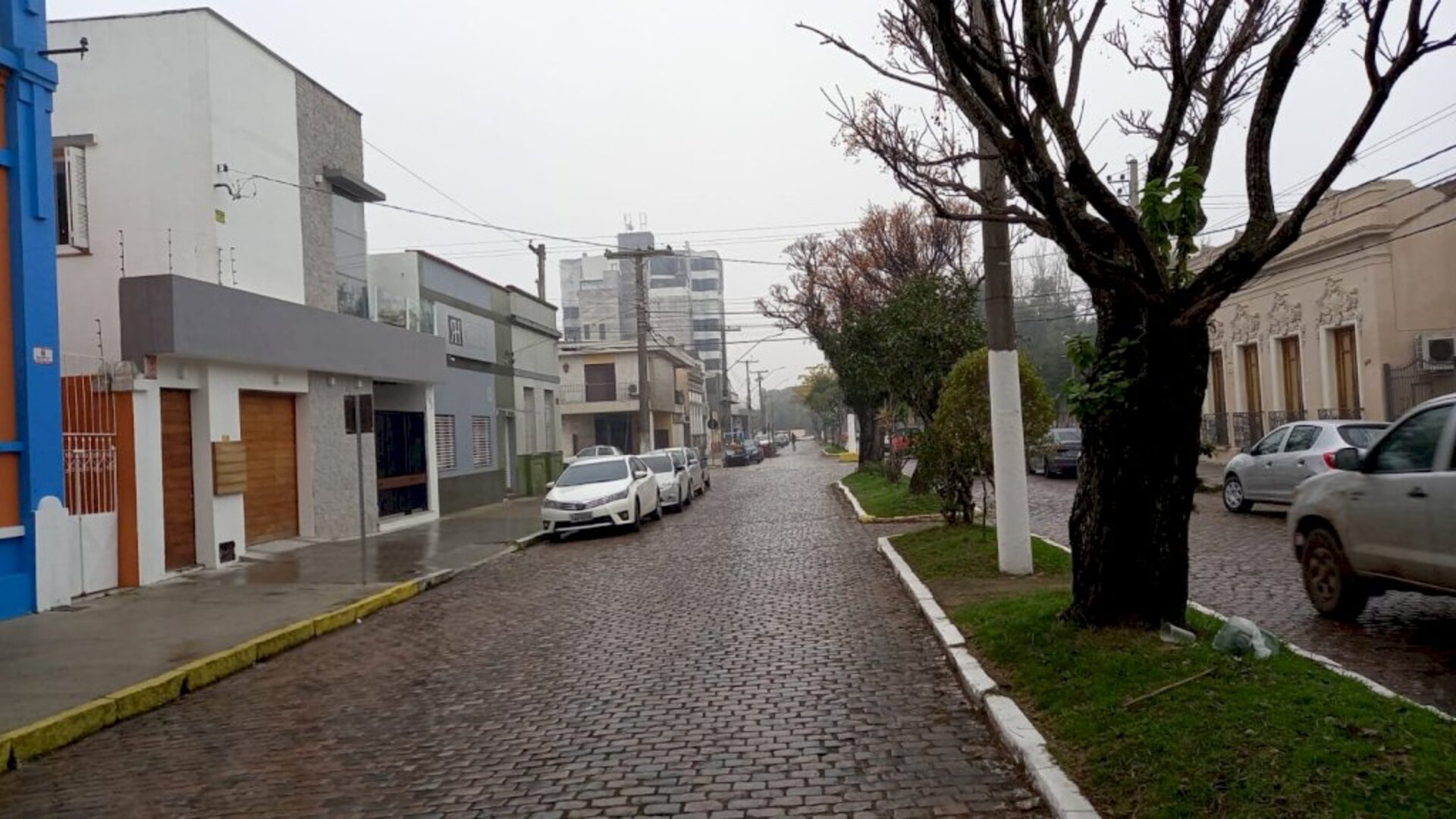 Na segunda-feira, boa parte do centro e vários bairros ficaram sem luz